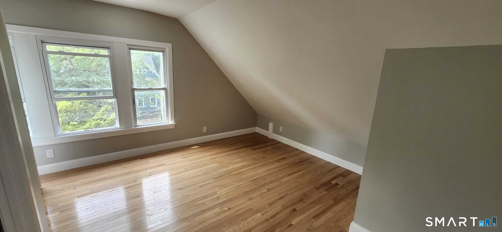 413 Winthrop Avenue Property Photo 12