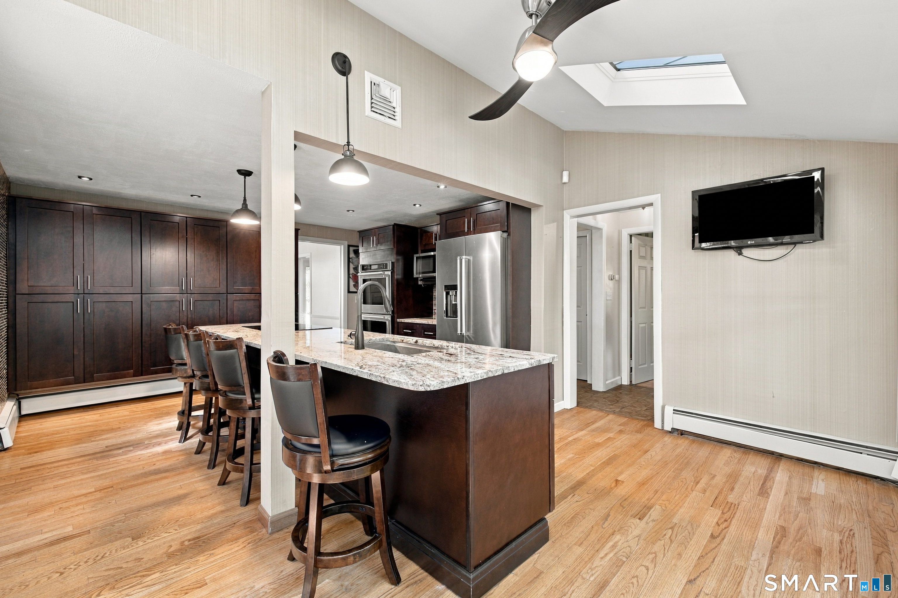 24 Stoneham Drive Property Photo 8