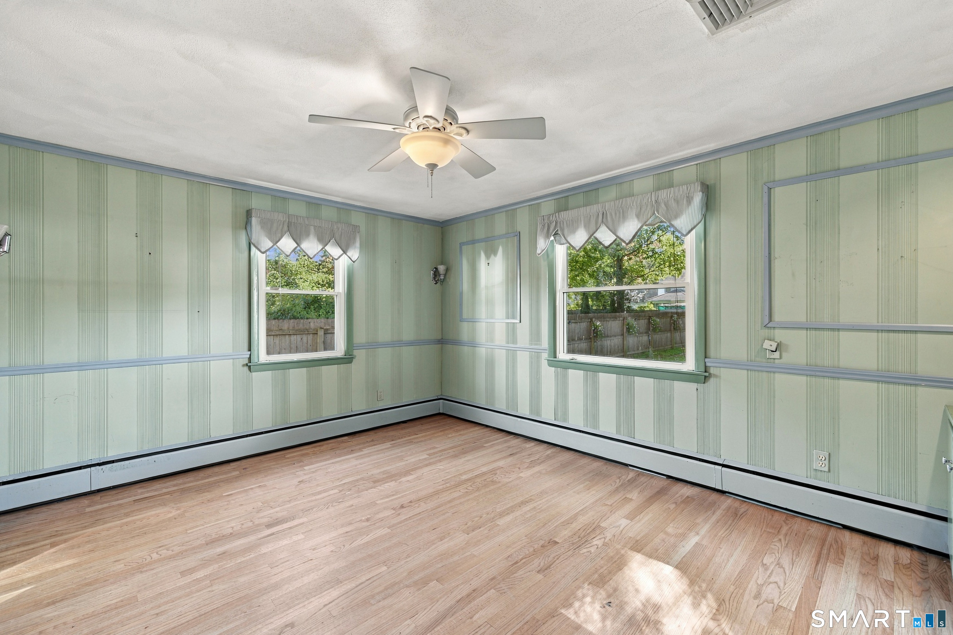 24 Stoneham Drive Property Photo 16