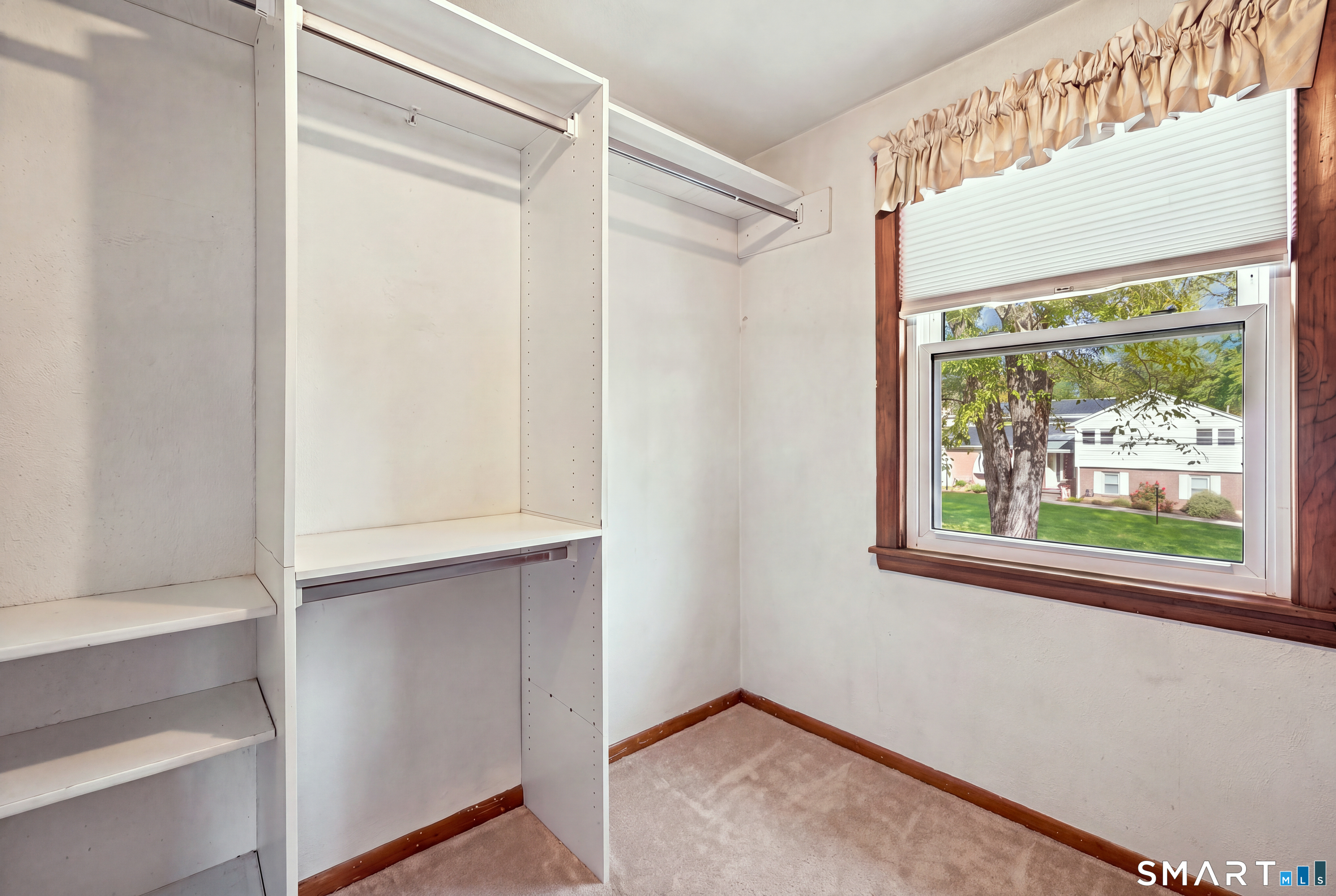 24 Stoneham Drive Property Photo 23