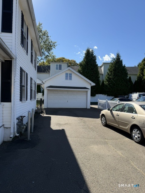 301 Spruce Street Property Photo 5