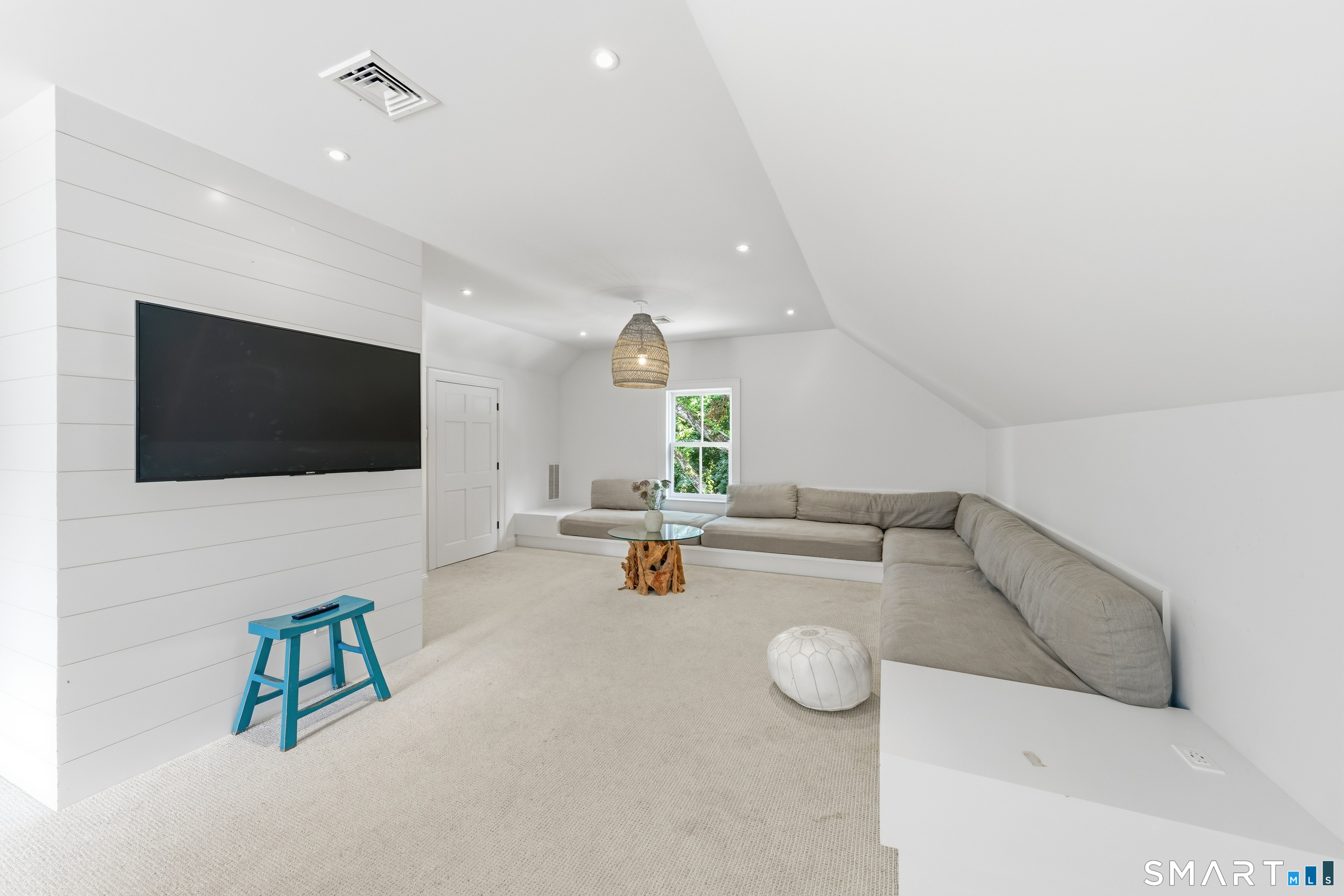 6 Berry Lane Property Photo 30