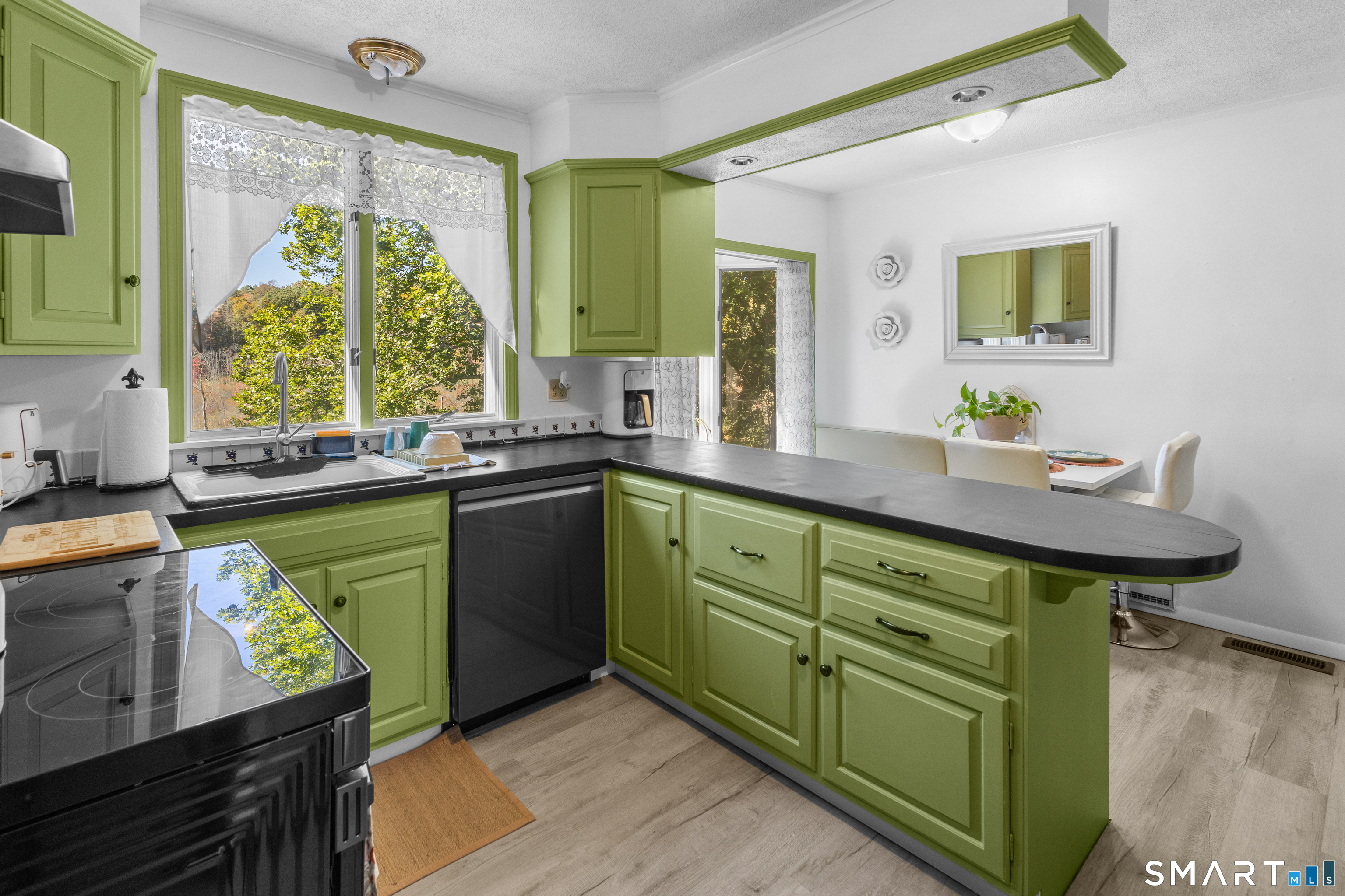 67 Flanders Road Property Photo 13