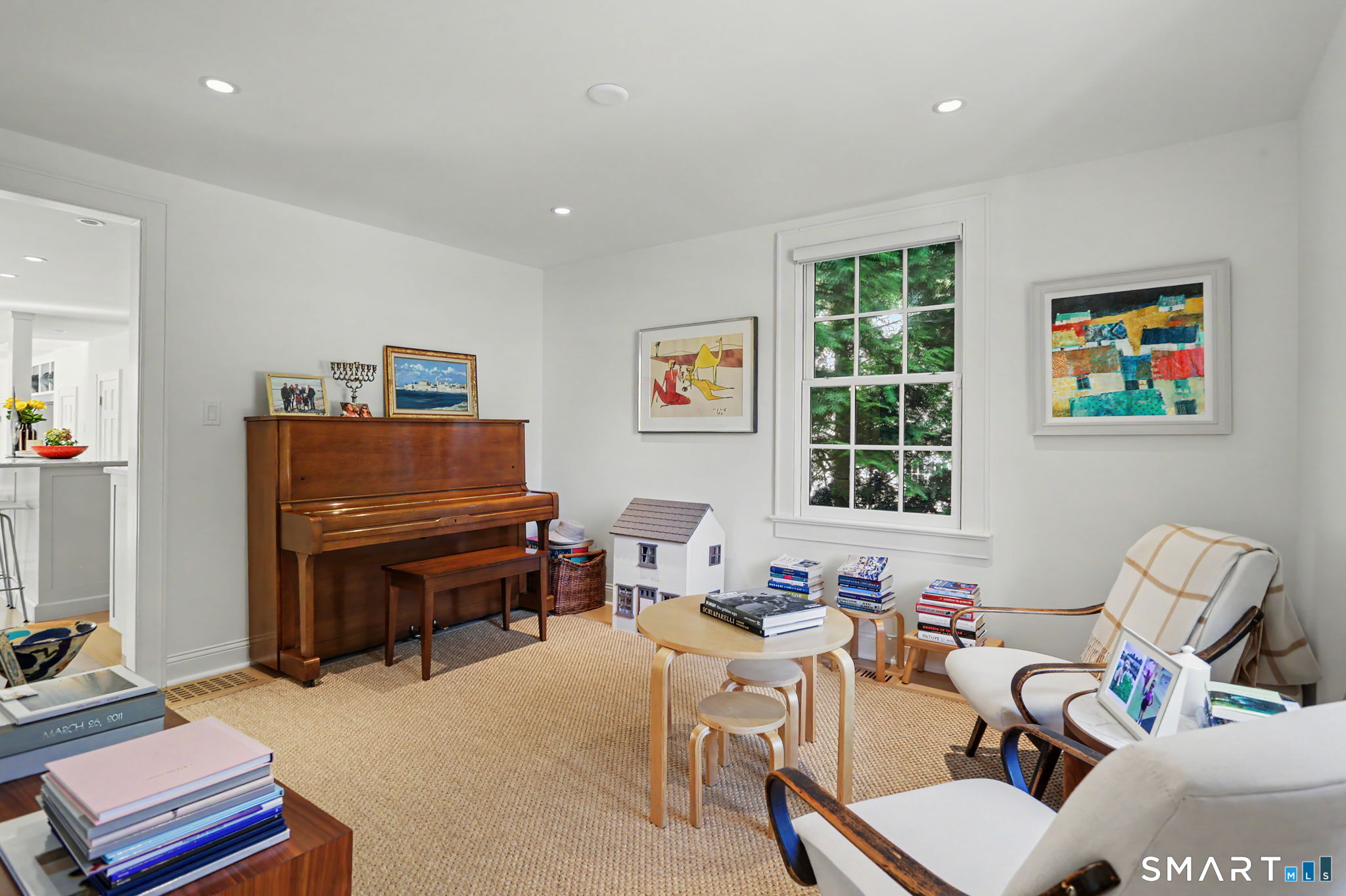 19 Roosevelt Road Property Photo 8