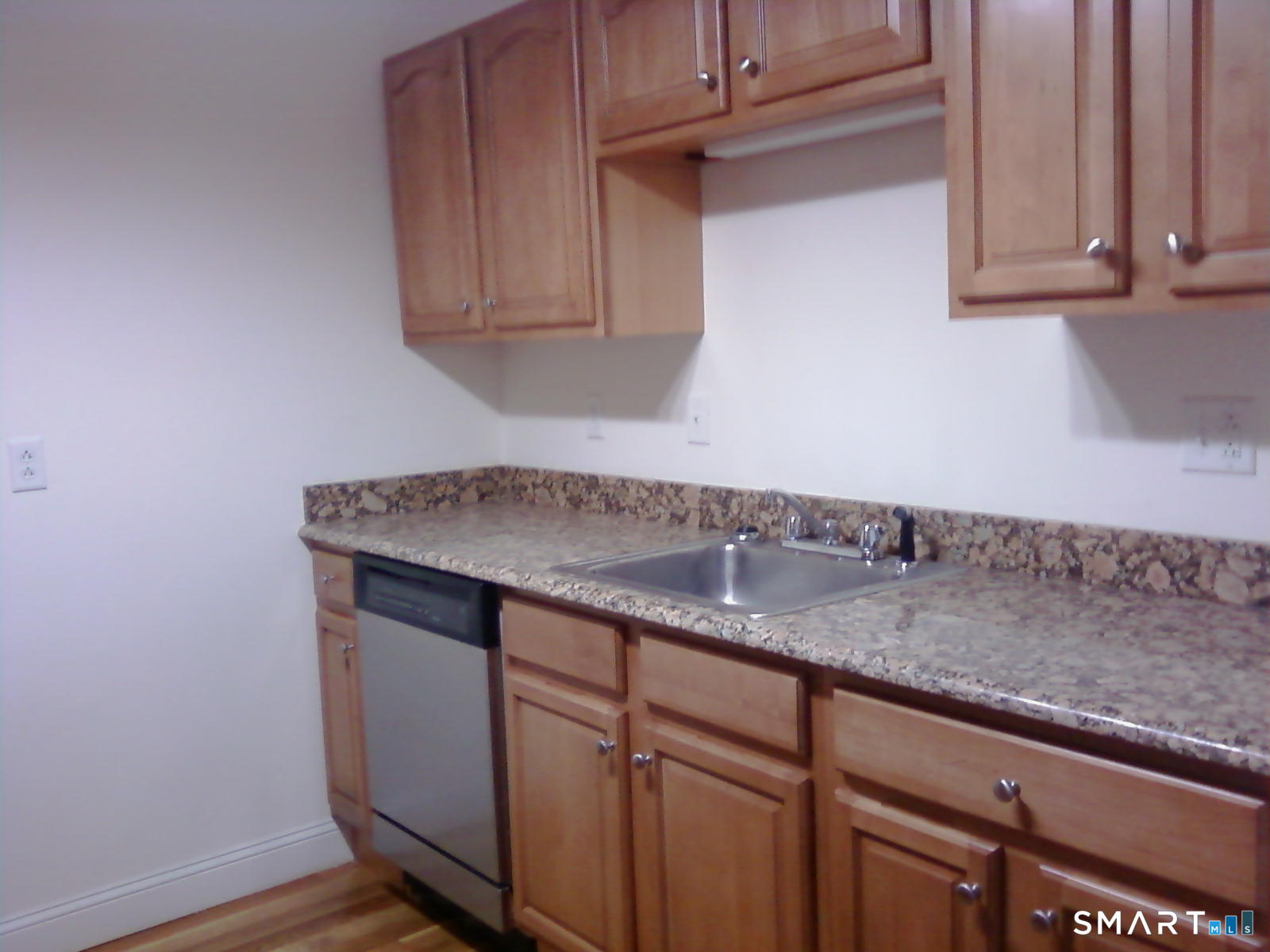 145 Canal 407 Street Property Photo 5