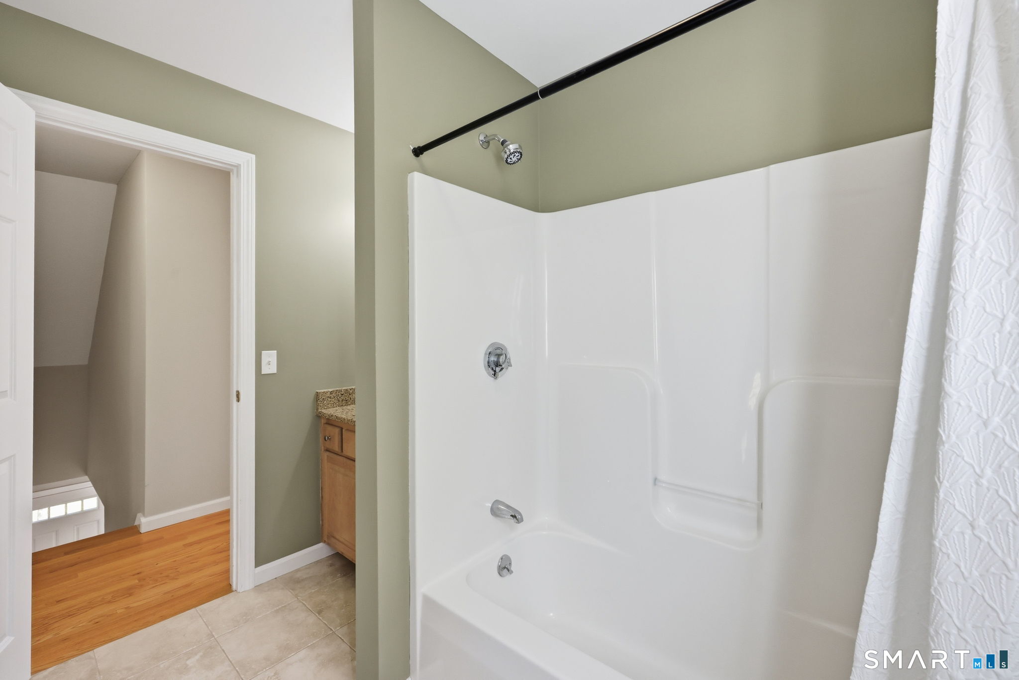 40 Valmore Road Property Photo 23