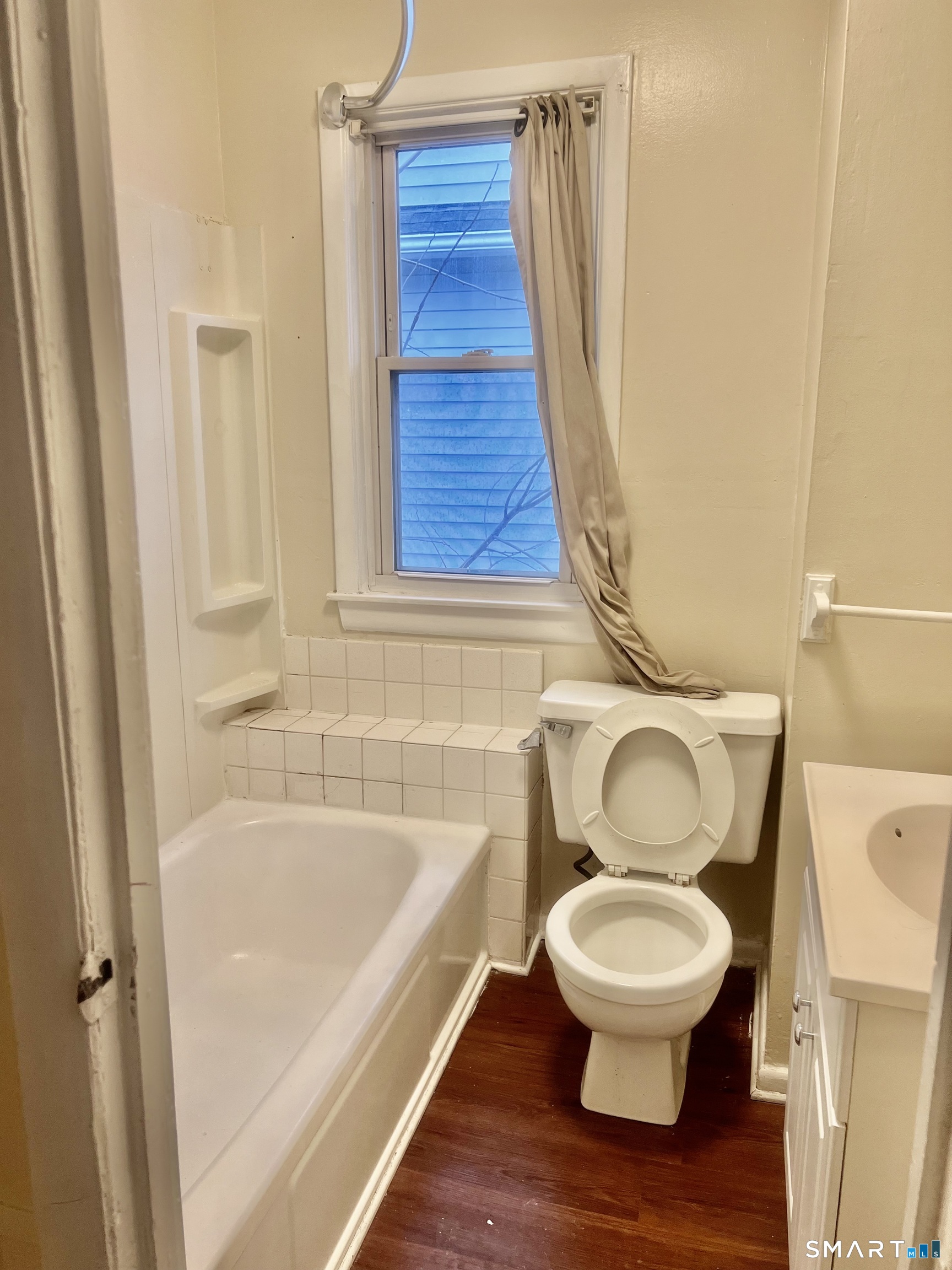 282 Front Avenue Property Photo 4
