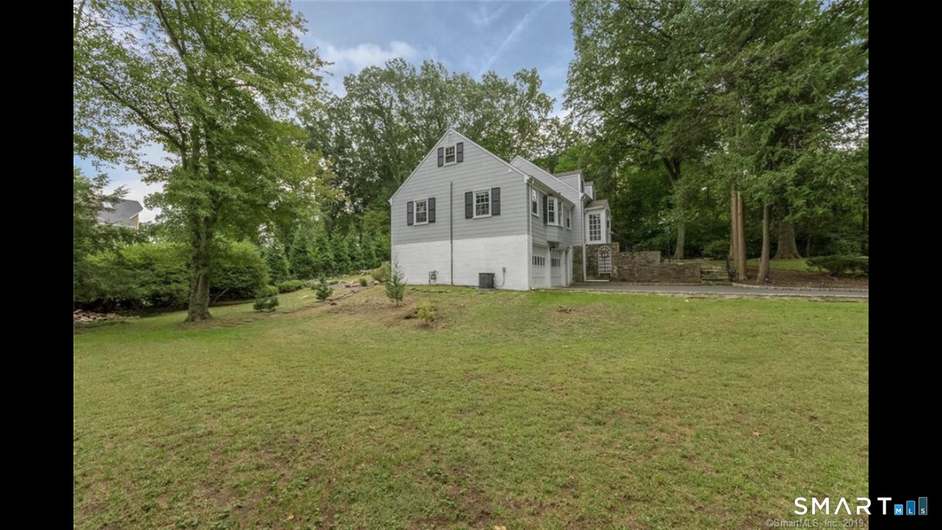 167 Old North Stamford R Road Property Photo 4