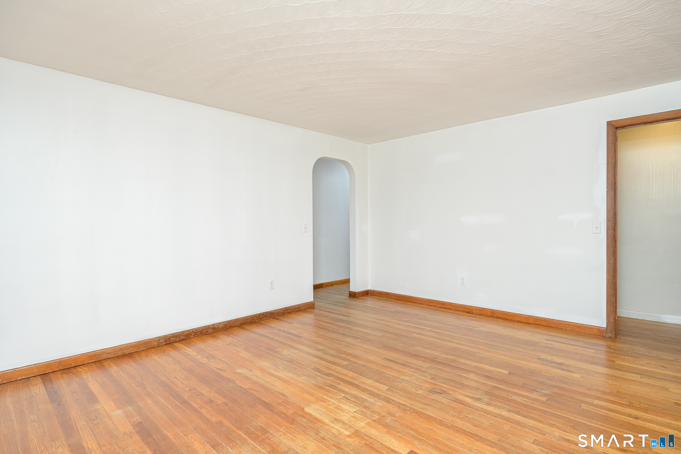 725 Frontage South Road Property Photo 13