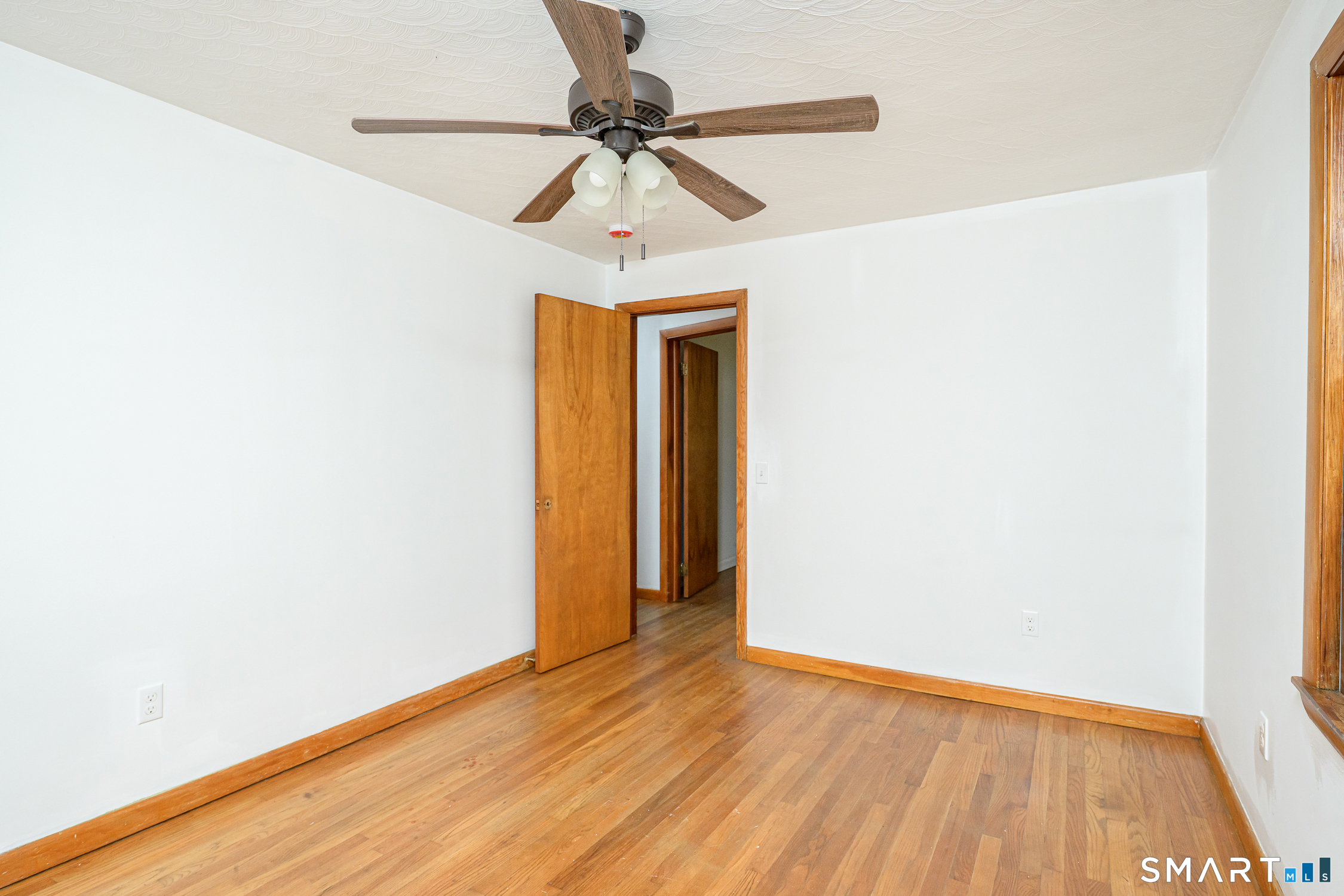725 Frontage South Road Property Photo 15