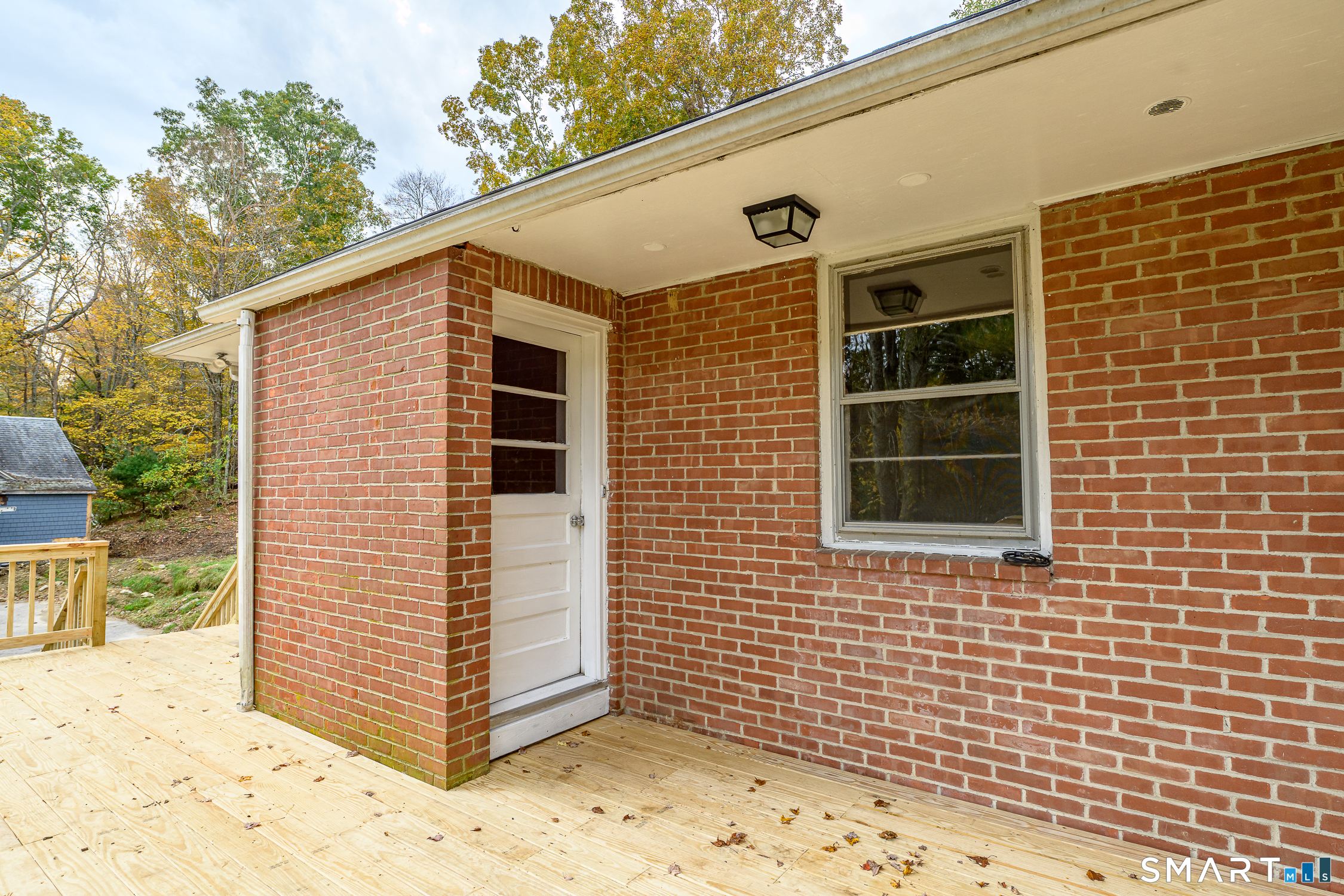 725 Frontage South Road Property Photo 28