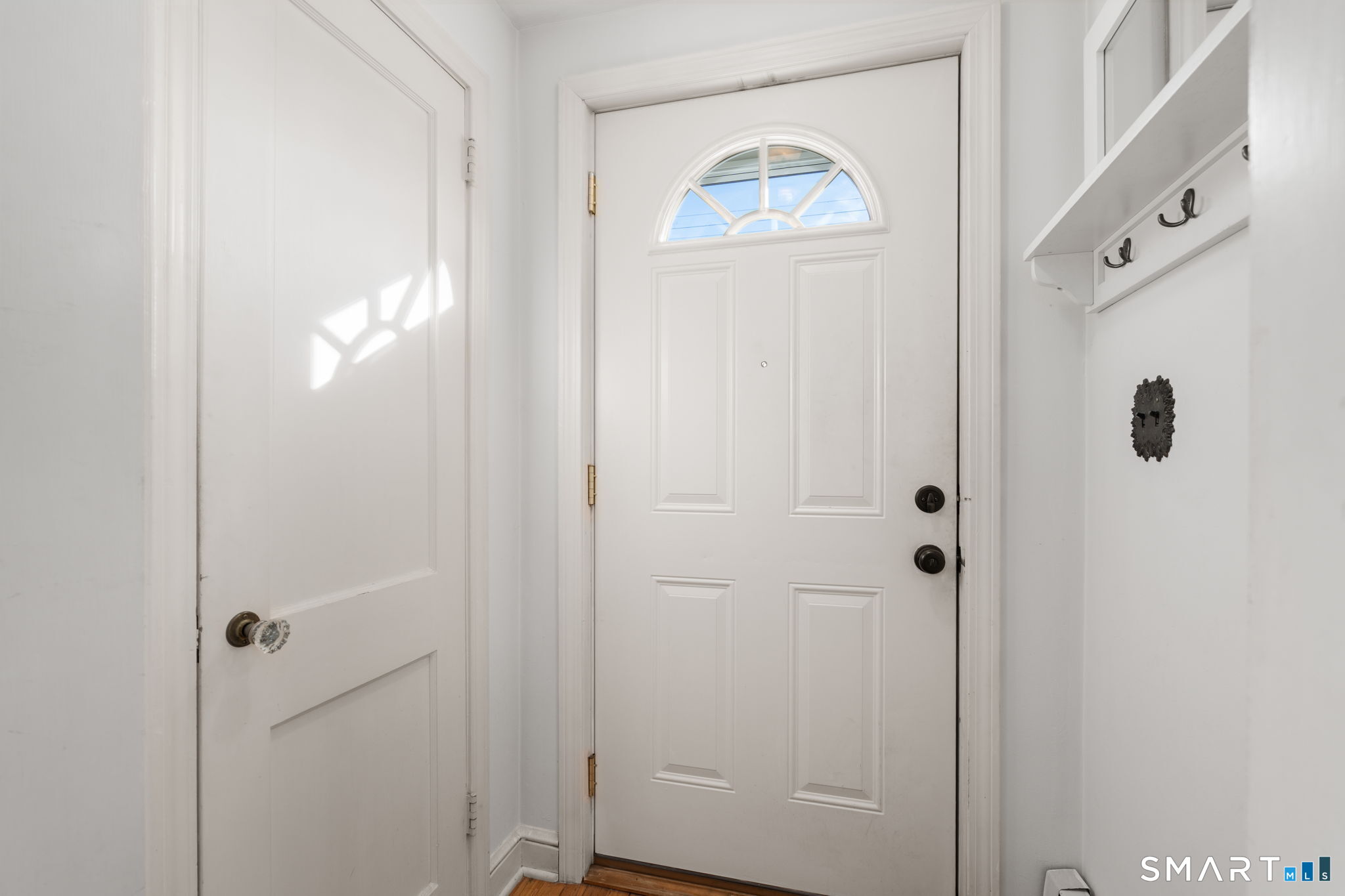 162 Broad Street Property Photo 4