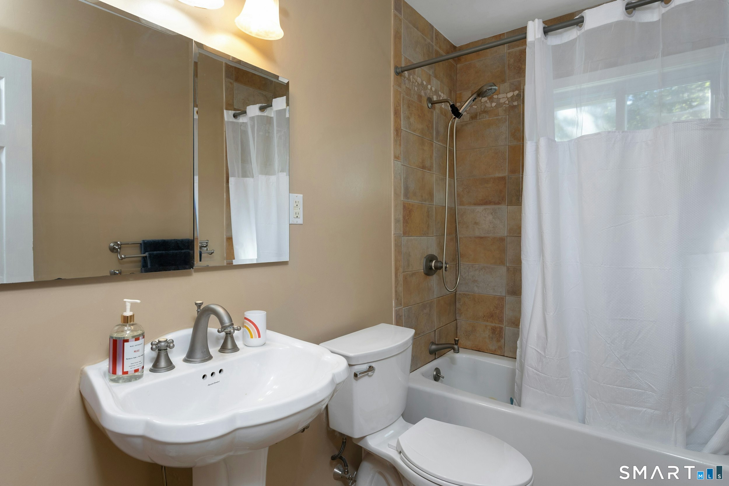 137 Wood Ridge Drive Property Photo 14