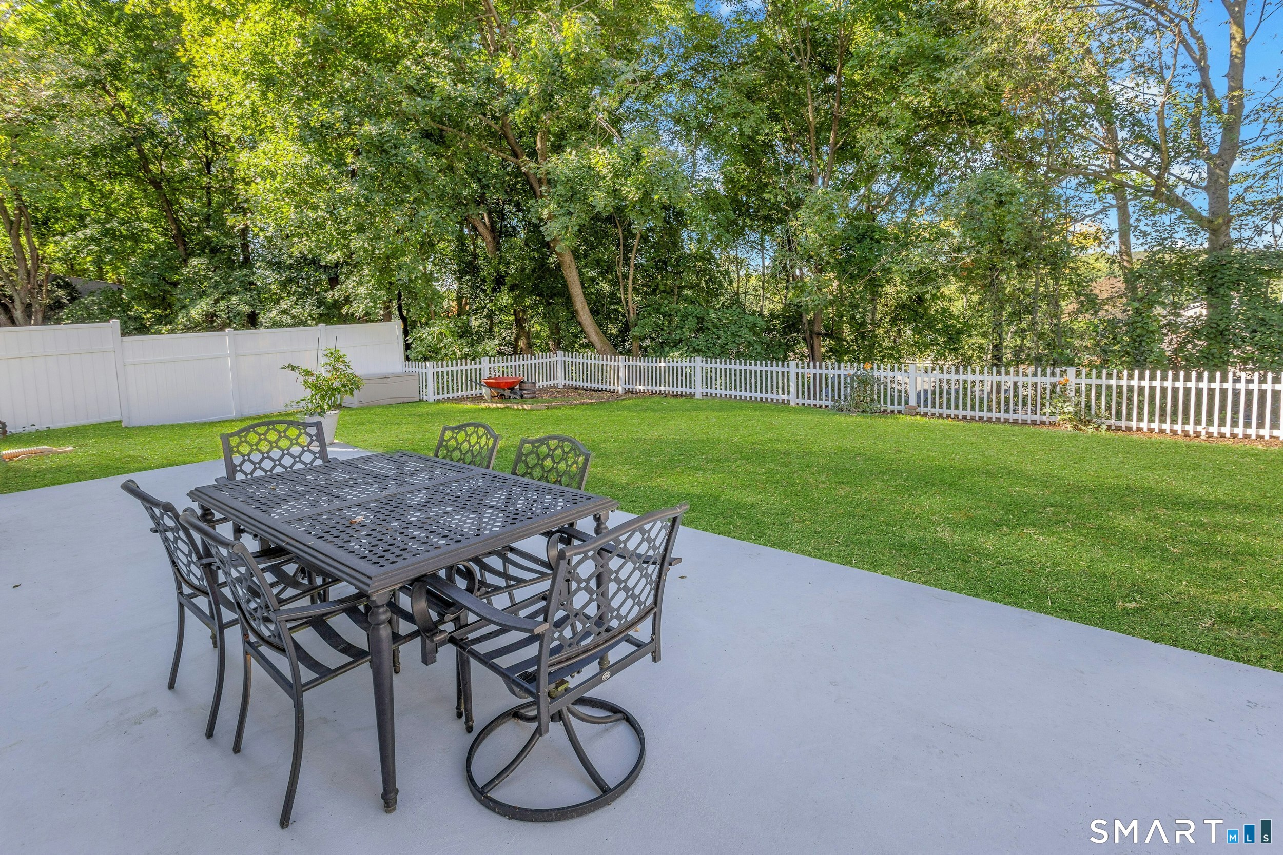 137 Wood Ridge Drive Property Photo 20