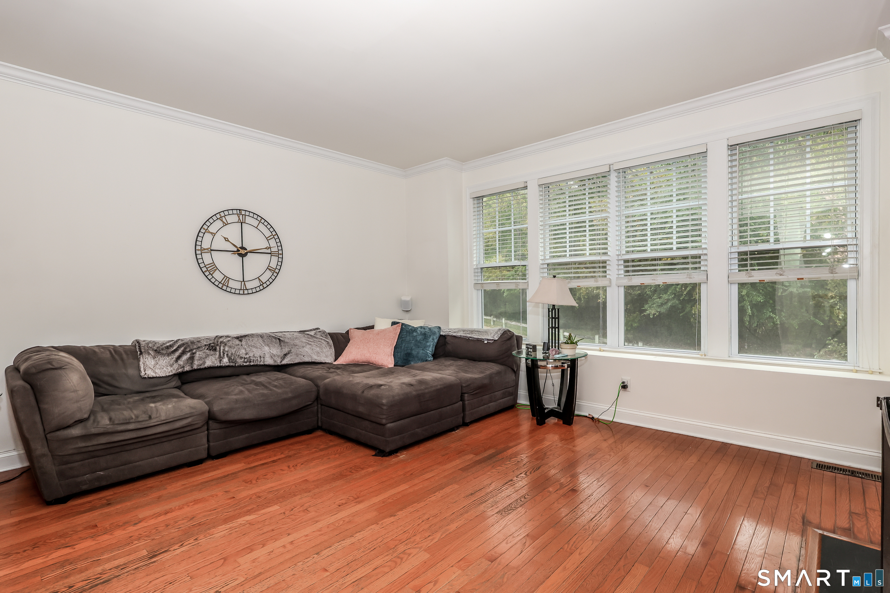 7 Lawrence 7 Avenue Property Photo 13