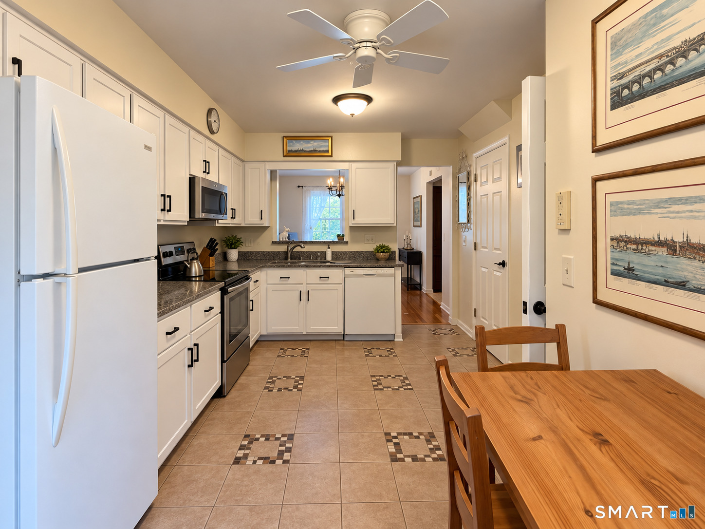 8 Driftway E1 Road Property Photo 13
