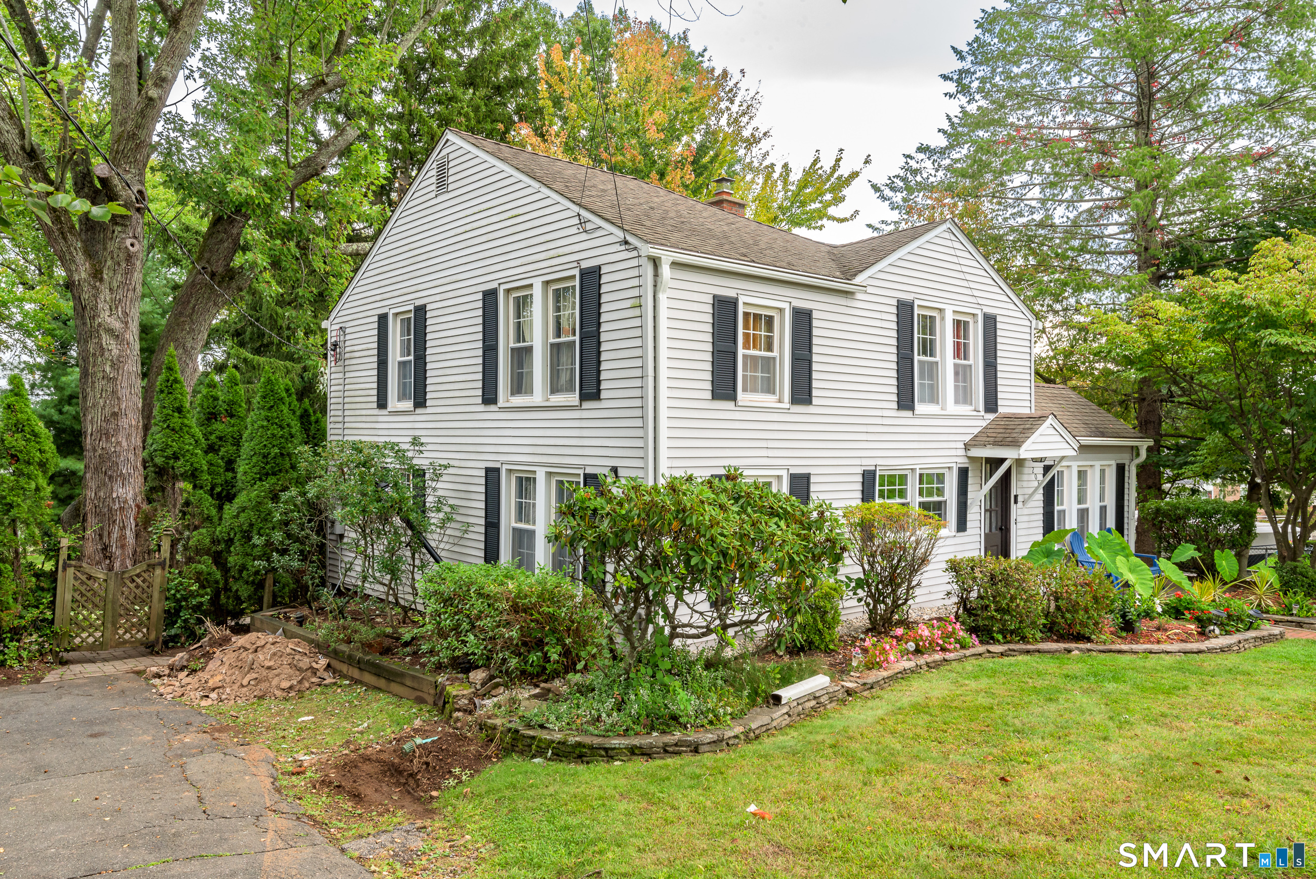 208 Thornbush Road Property Photo 1