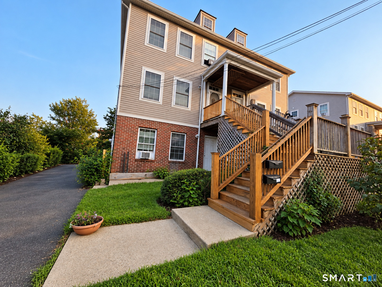 2 Lombard Street Property Photo 1