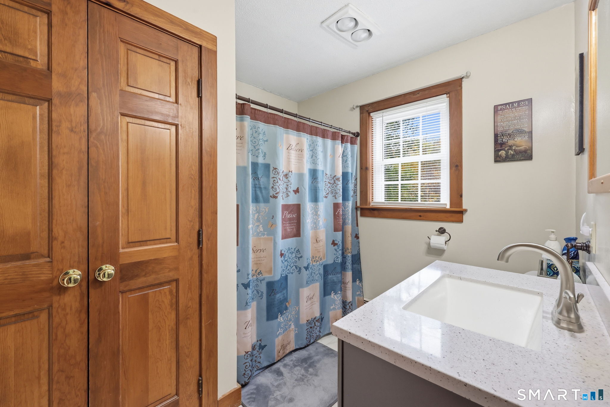 12 Dunay Road Property Photo 27