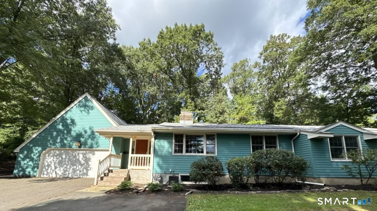 9 Arnold Way Property Photo 1