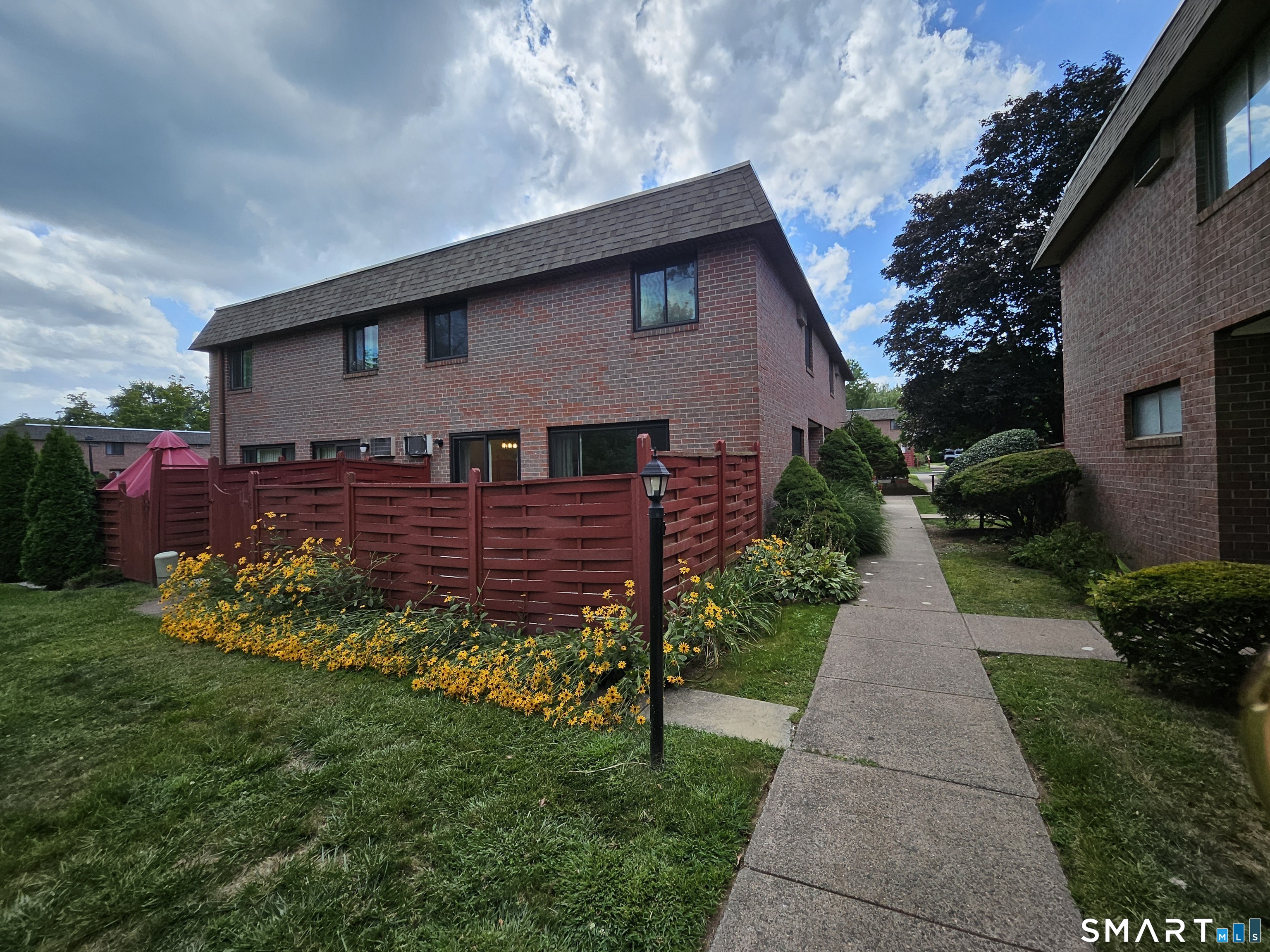 21 Sharon 21 Lane Property Photo 1