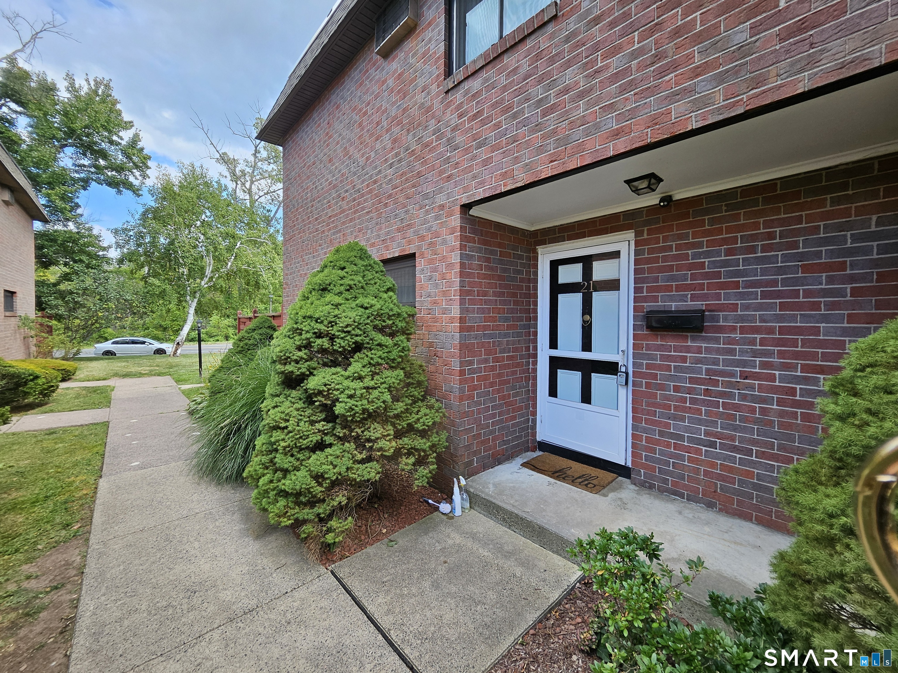 21 Sharon 21 Lane Property Photo 2