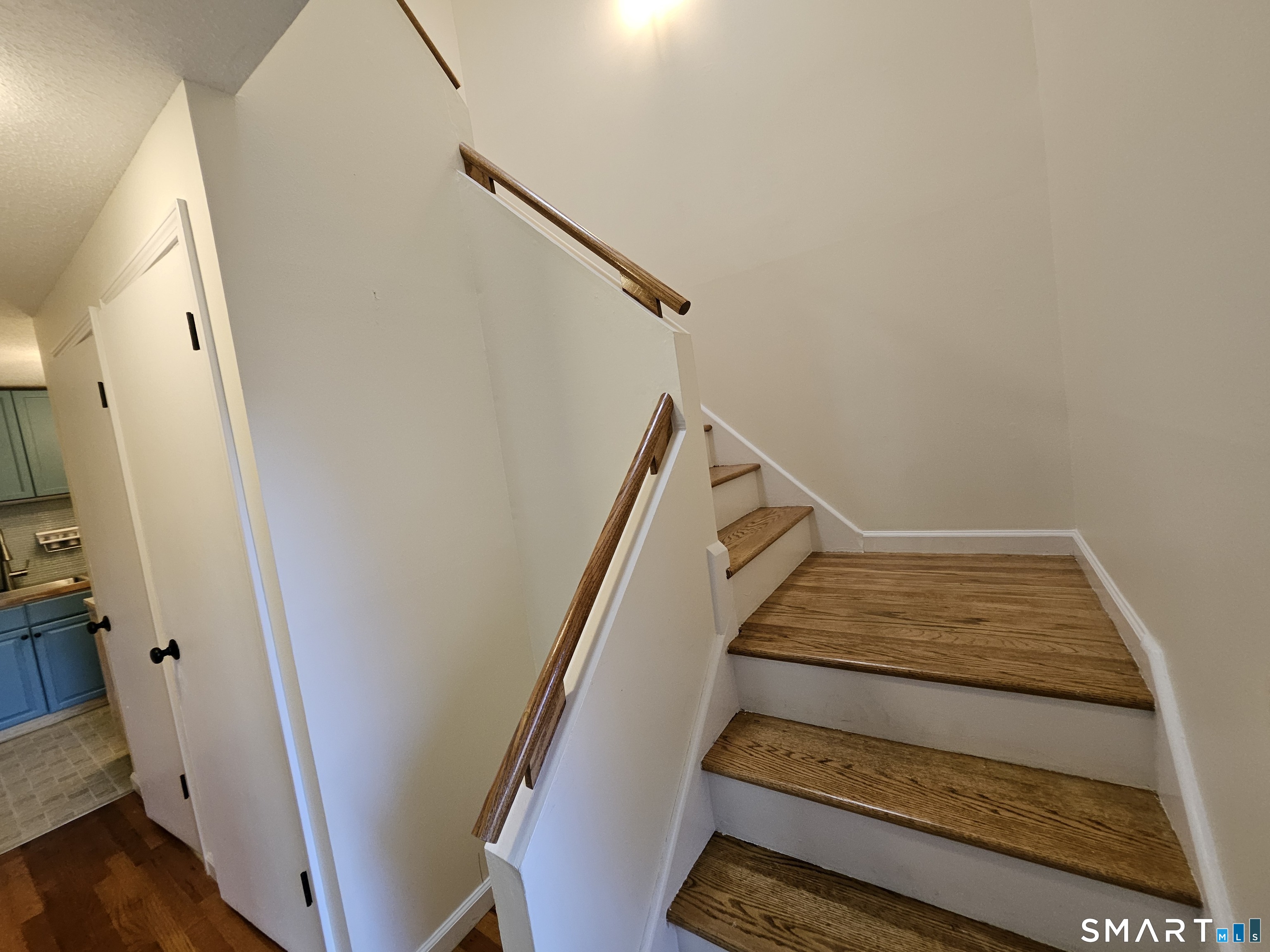 21 Sharon 21 Lane Property Photo 8