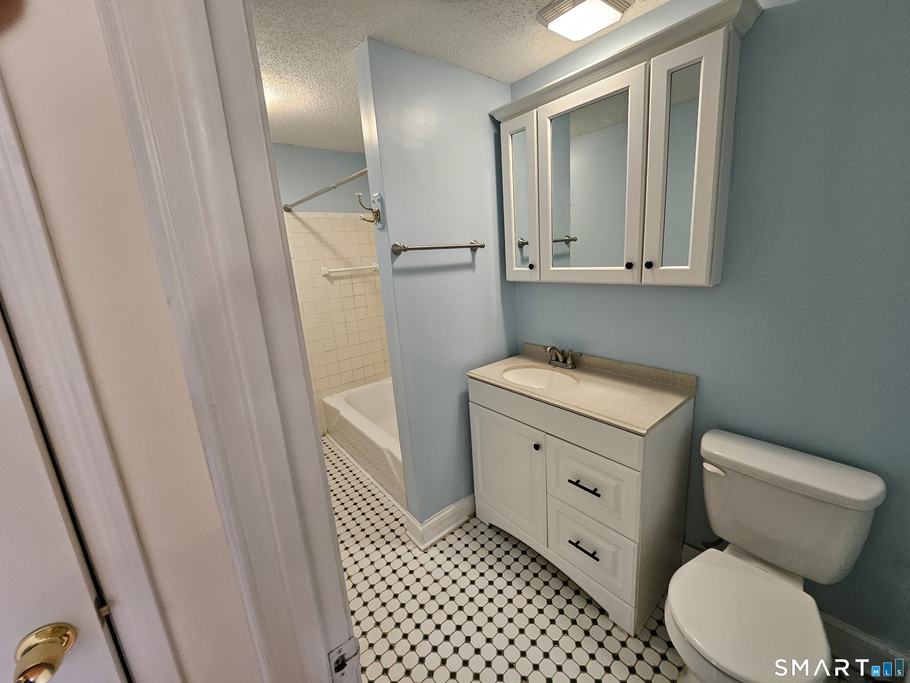 21 Sharon 21 Lane Property Photo 13