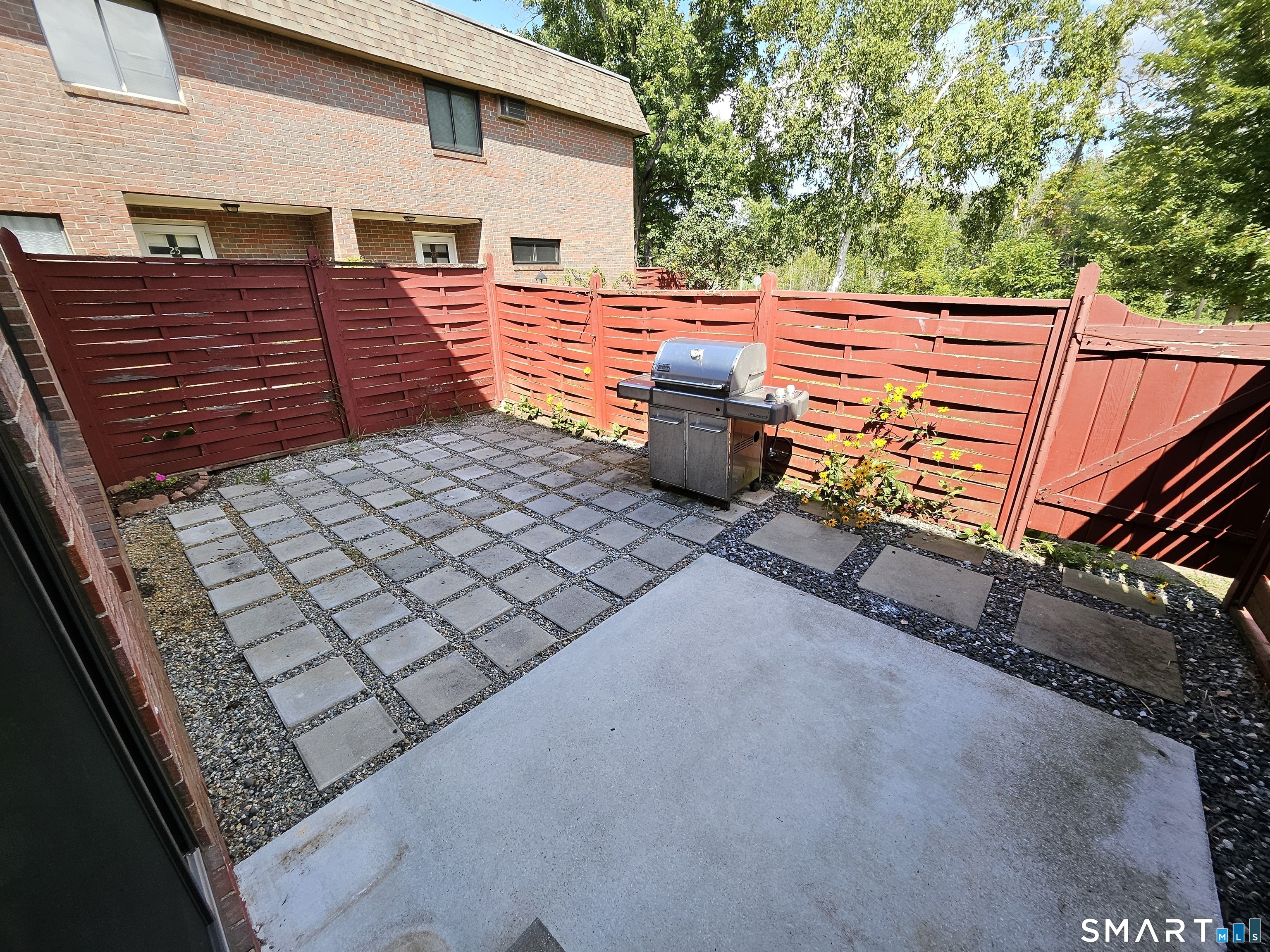 21 Sharon 21 Lane Property Photo 18