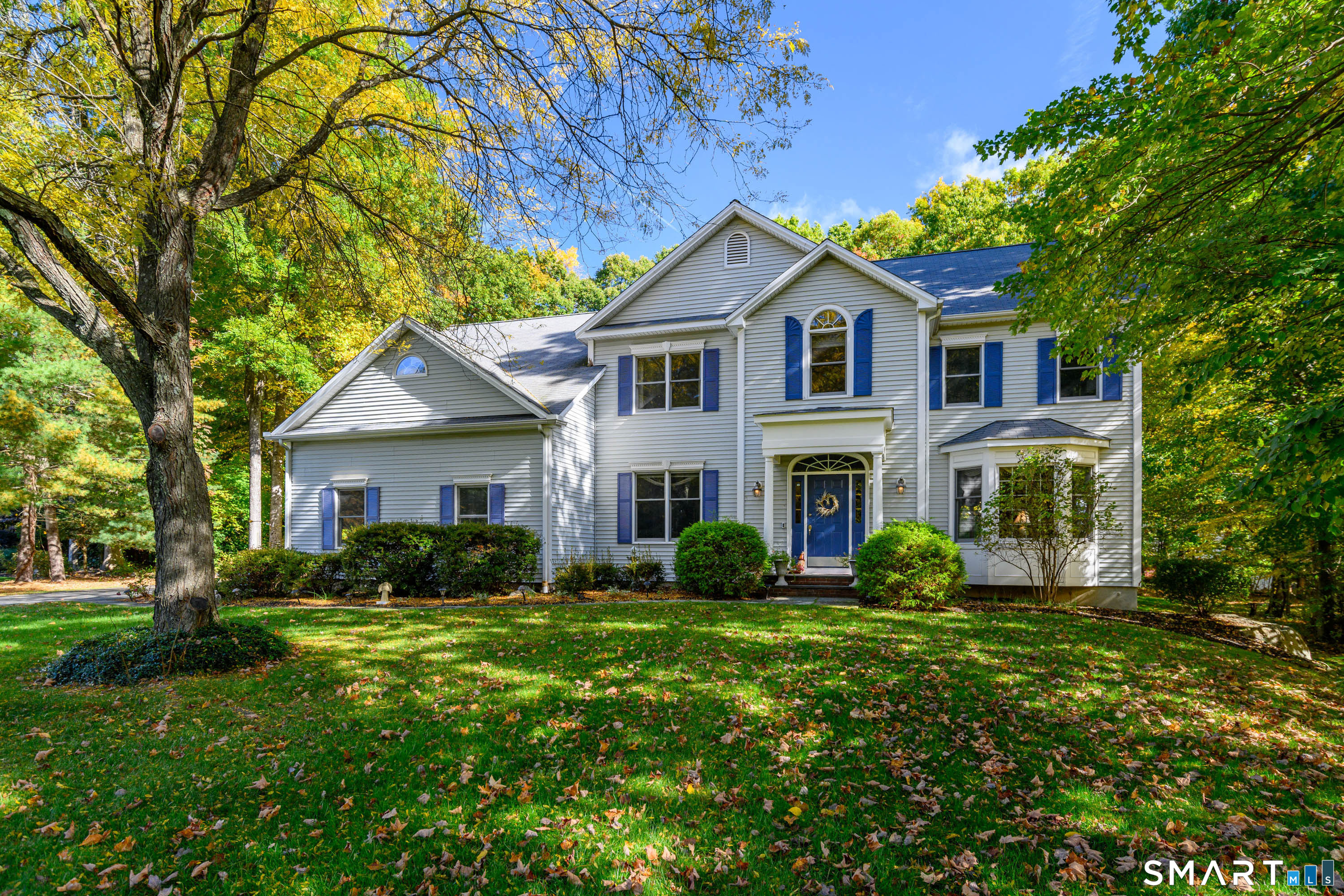 25 Maplewood Drive Property Photo 1