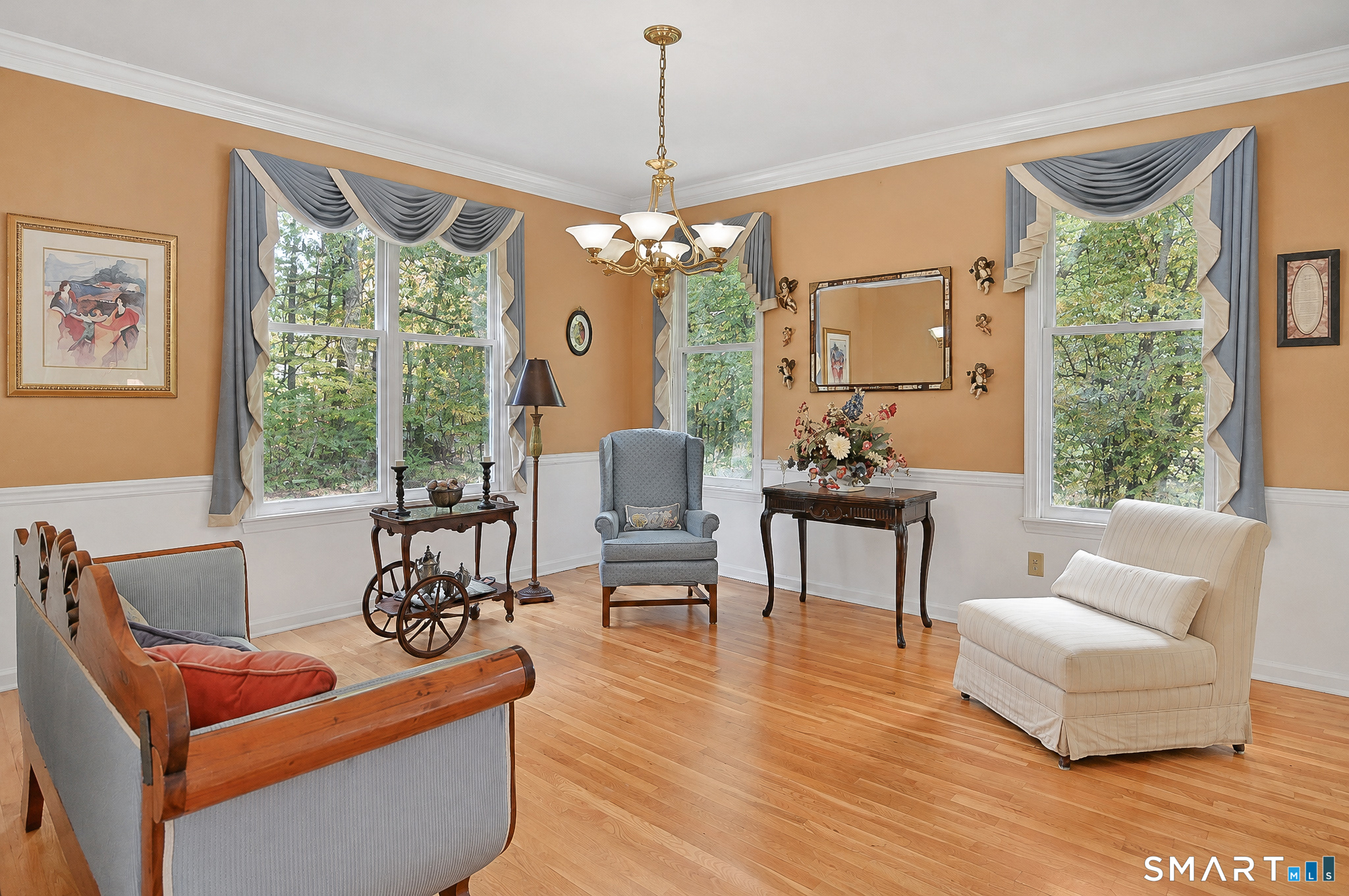 25 Maplewood Drive Property Photo 4