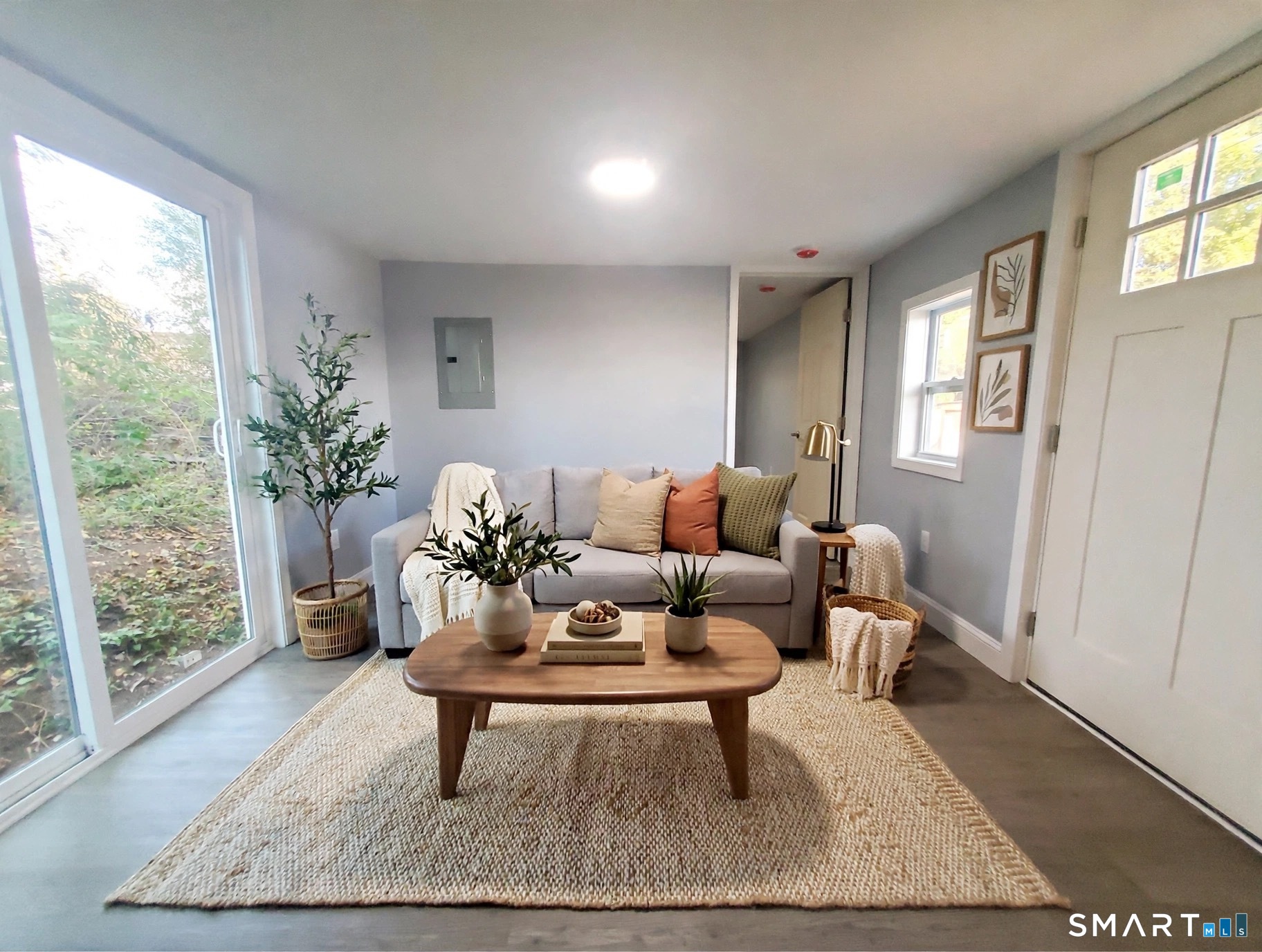 525 Main East 52 Street Property Photo 4