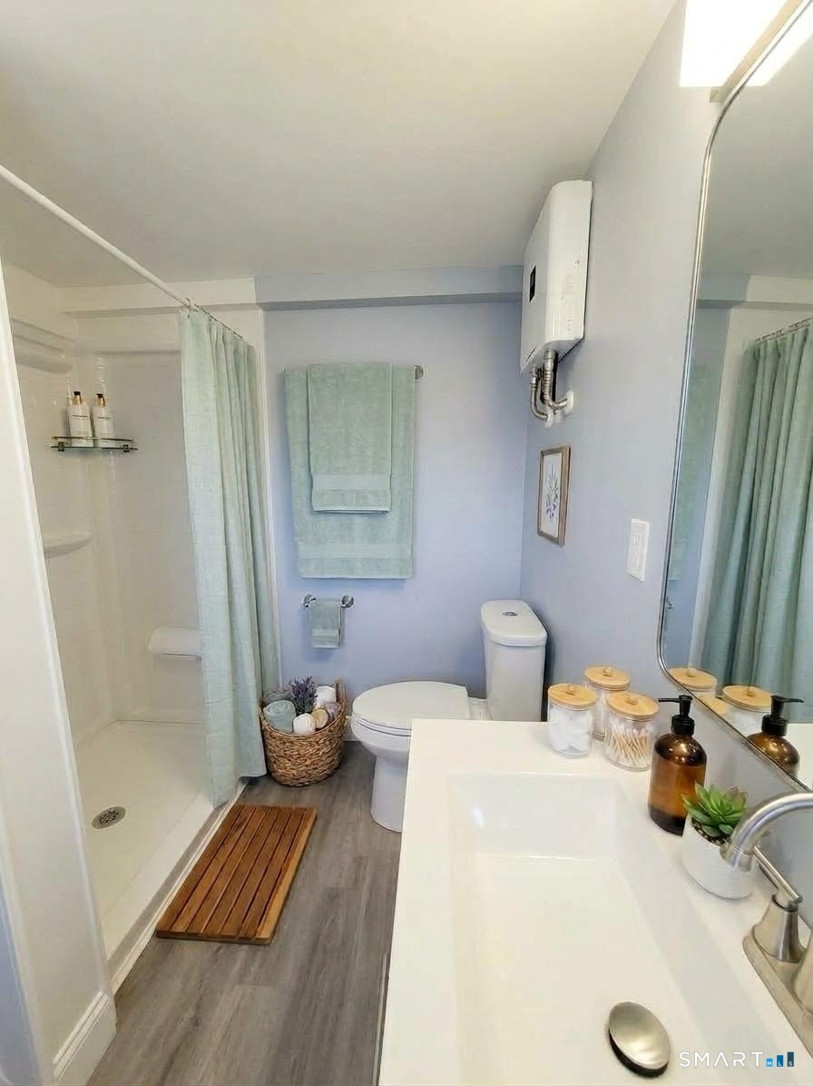 525 Main East 52 Street Property Photo 6