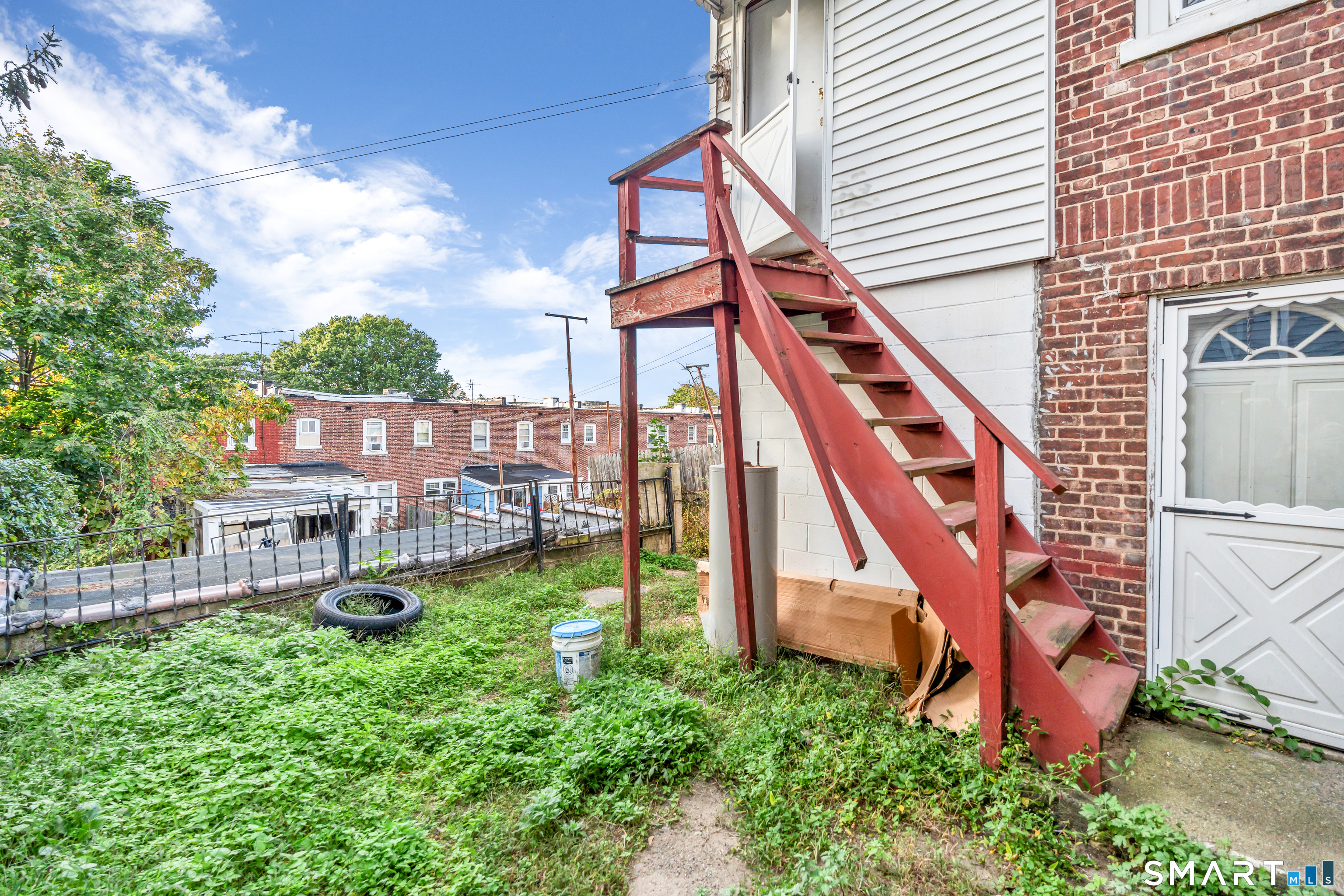 287 Remington Street Property Photo 22