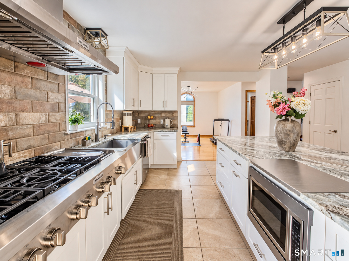 39 Regency Hill Property Photo 3