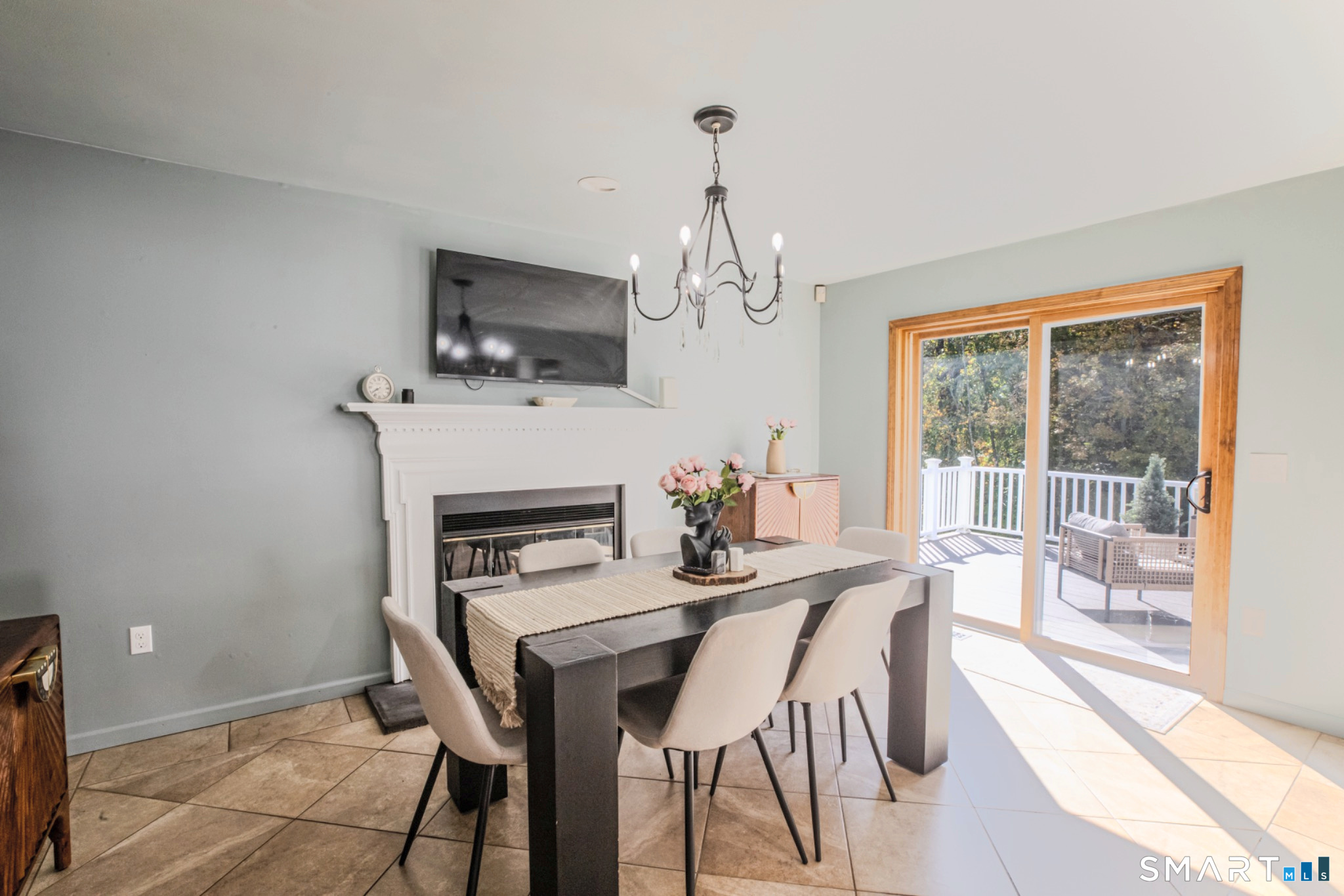 39 Regency Hill Property Photo 6