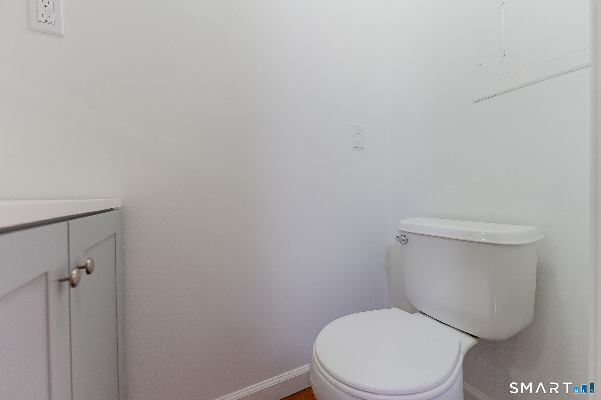 333 Hillside 8 Avenue Property Photo 12