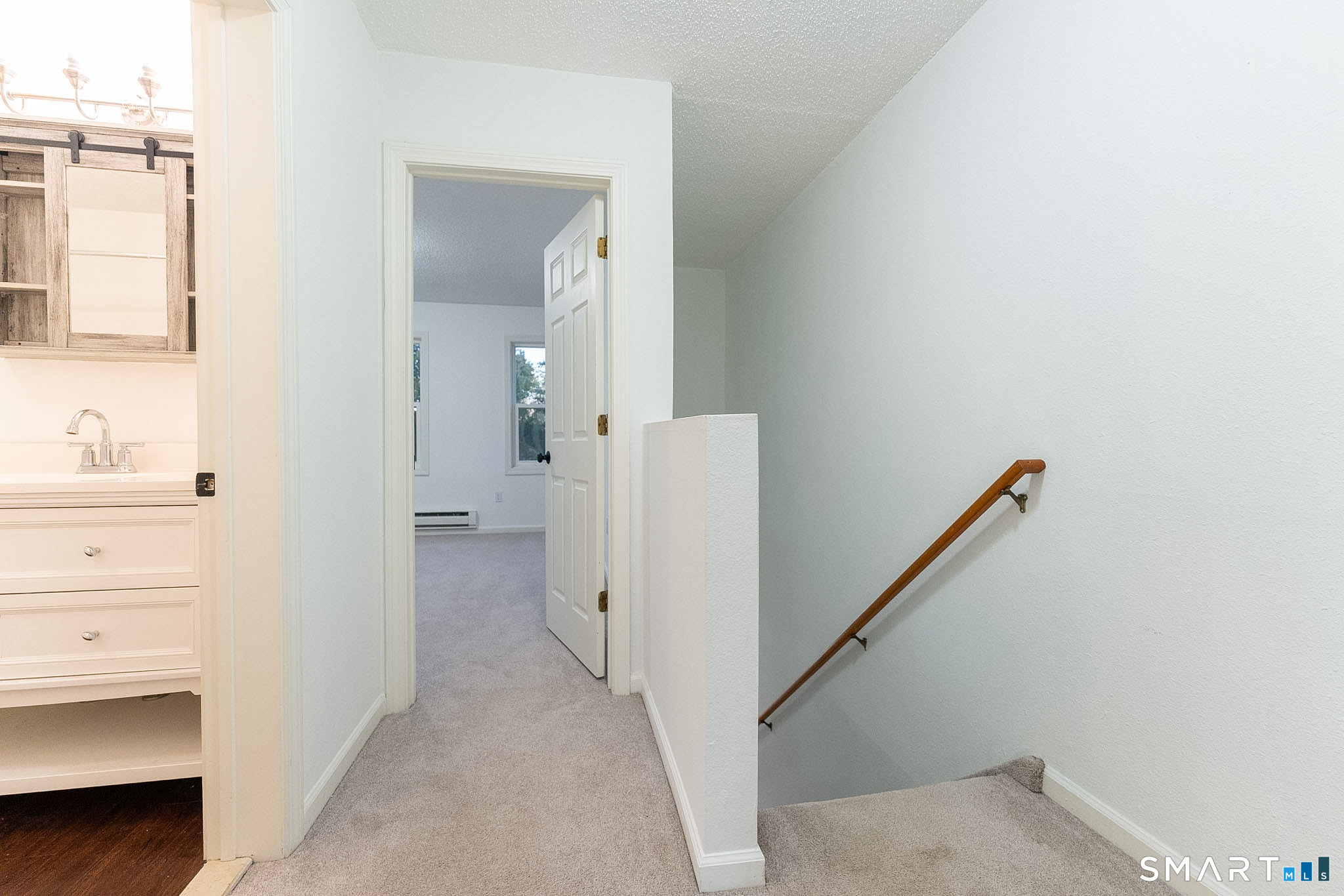 333 Hillside 8 Avenue Property Photo 13