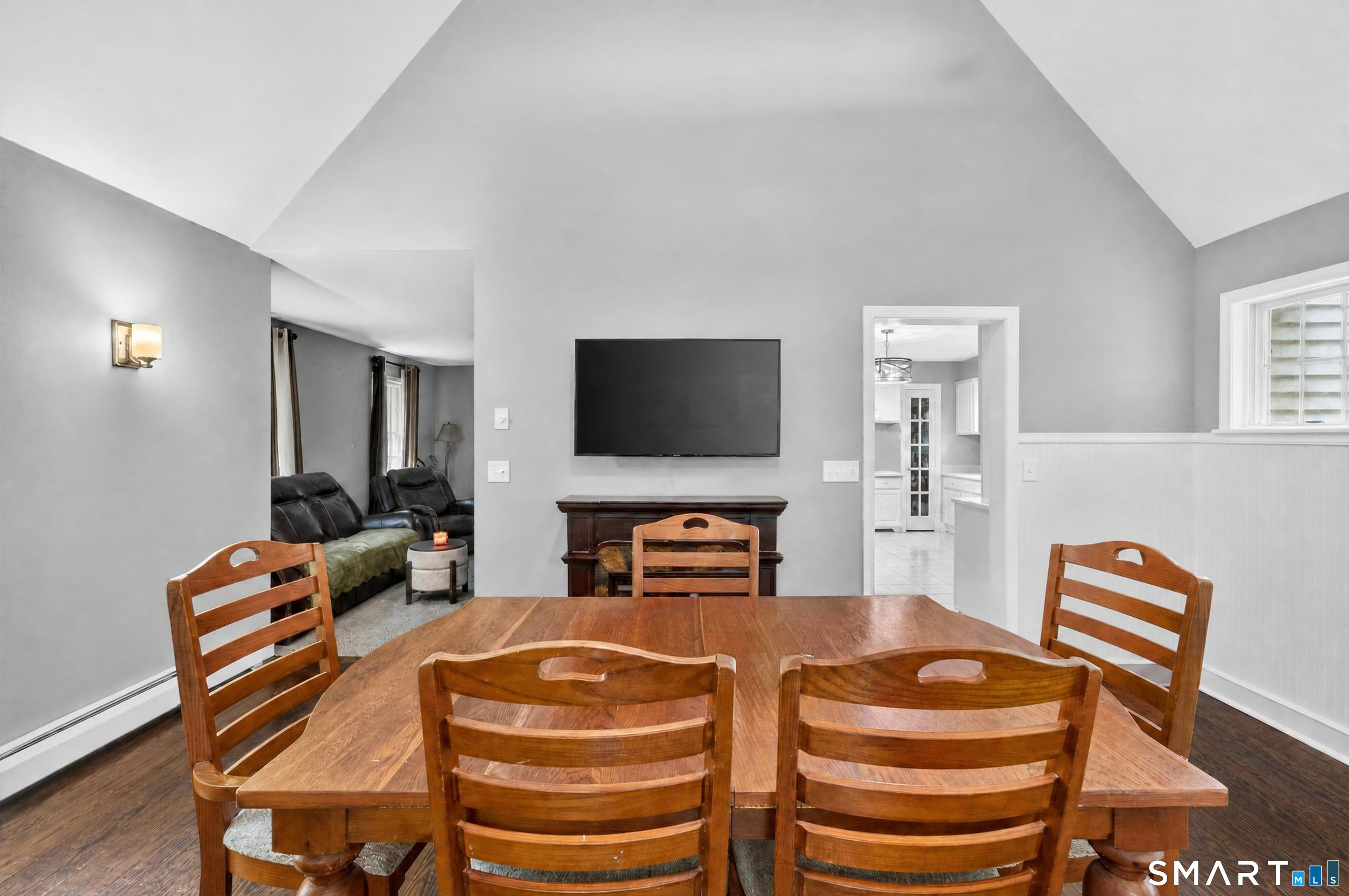 26 Bush Hill Road Property Photo 3