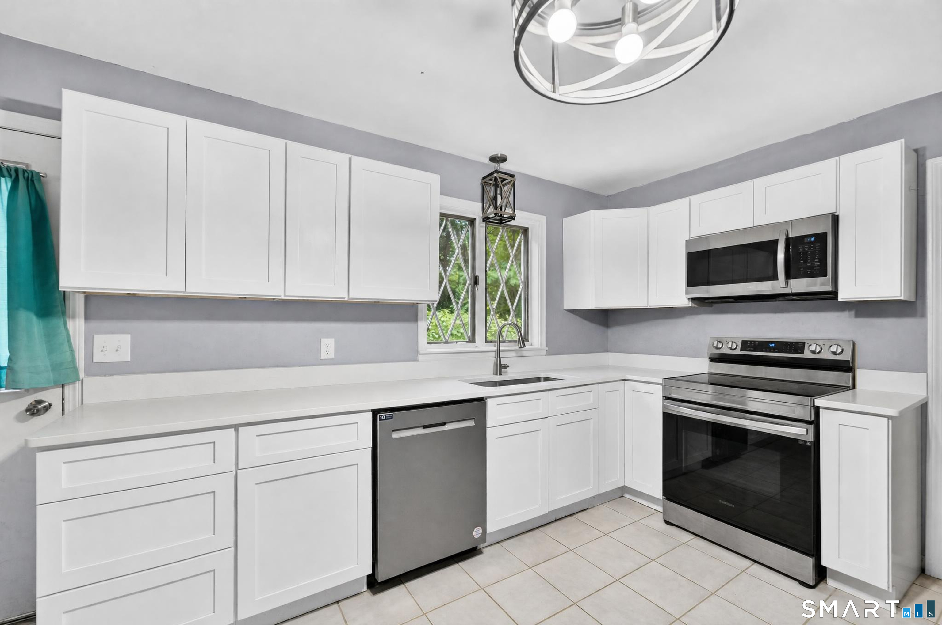 26 Bush Hill Road Property Photo 7