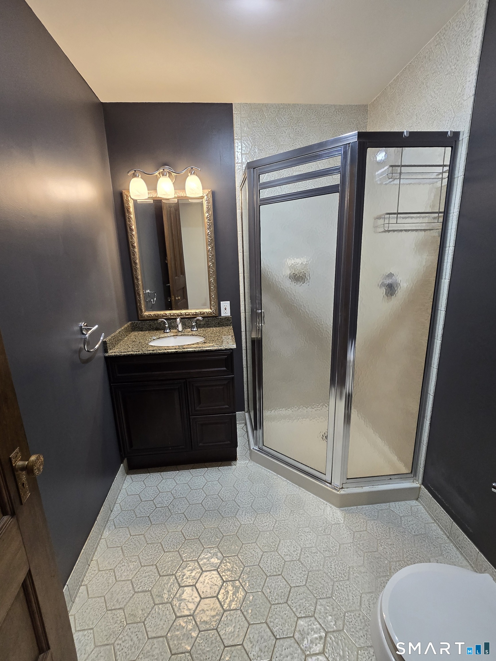 1 Linden 407 Place Property Photo 12
