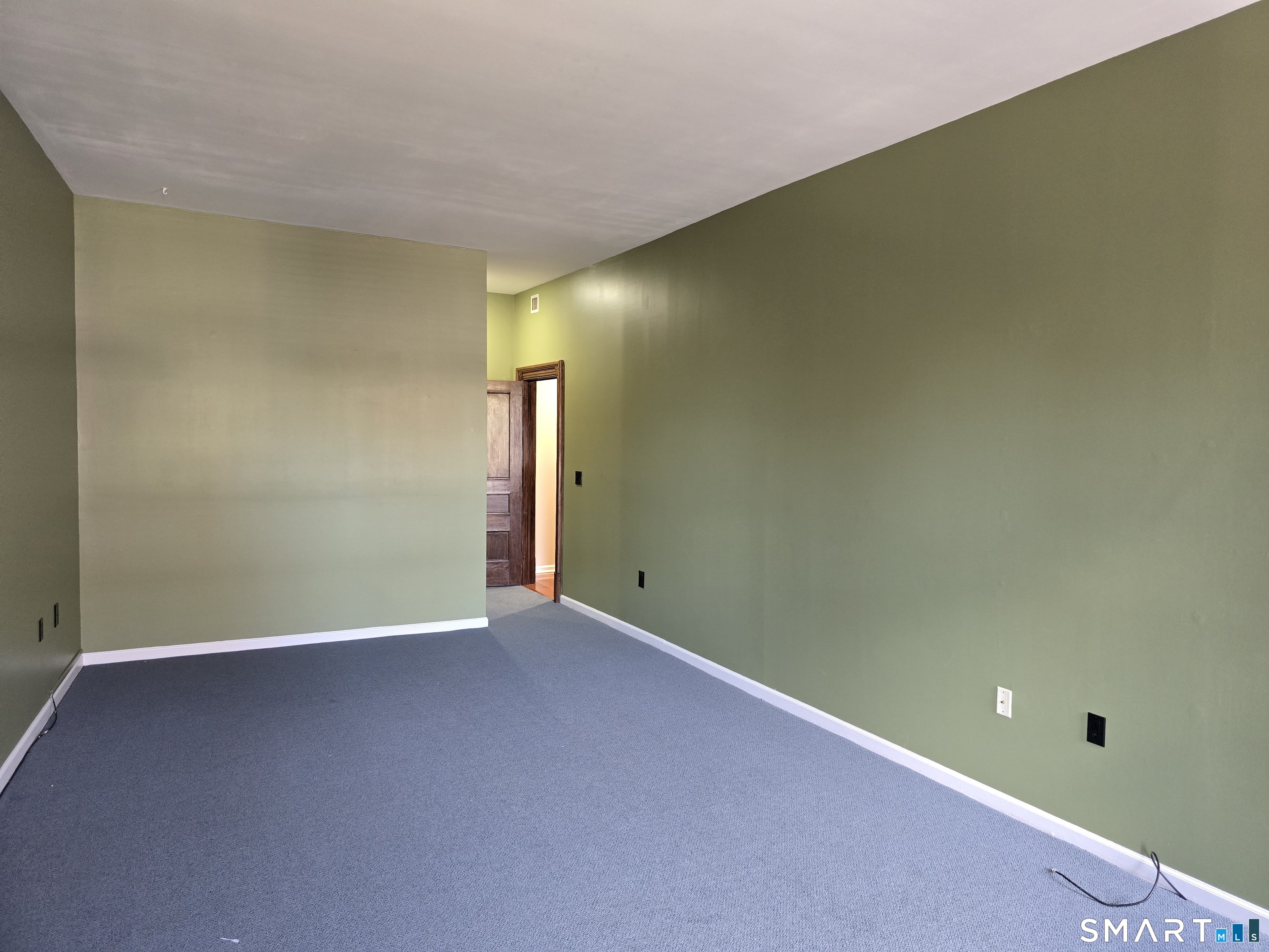 1 Linden 407 Place Property Photo 15