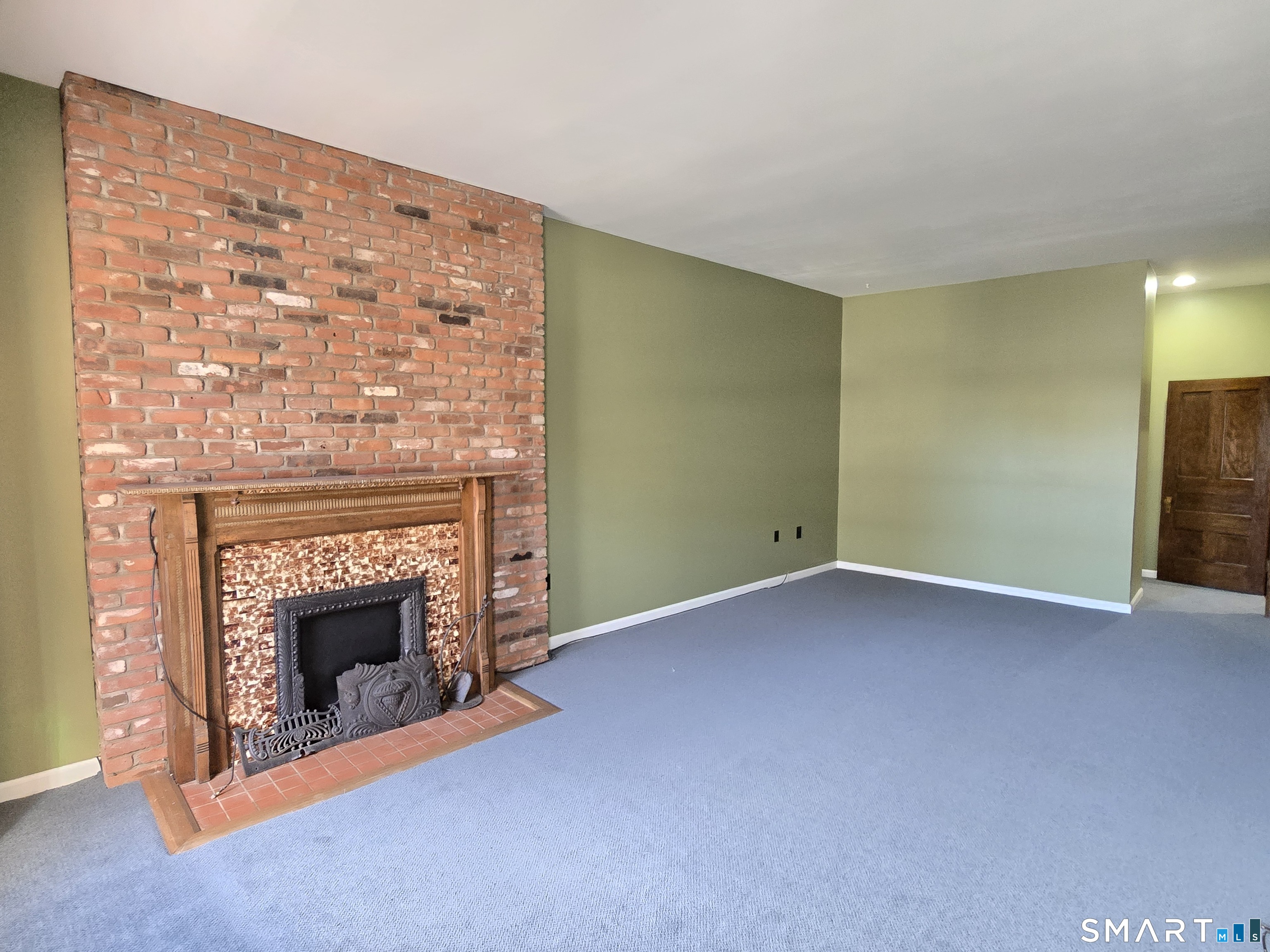 1 Linden 407 Place Property Photo 16