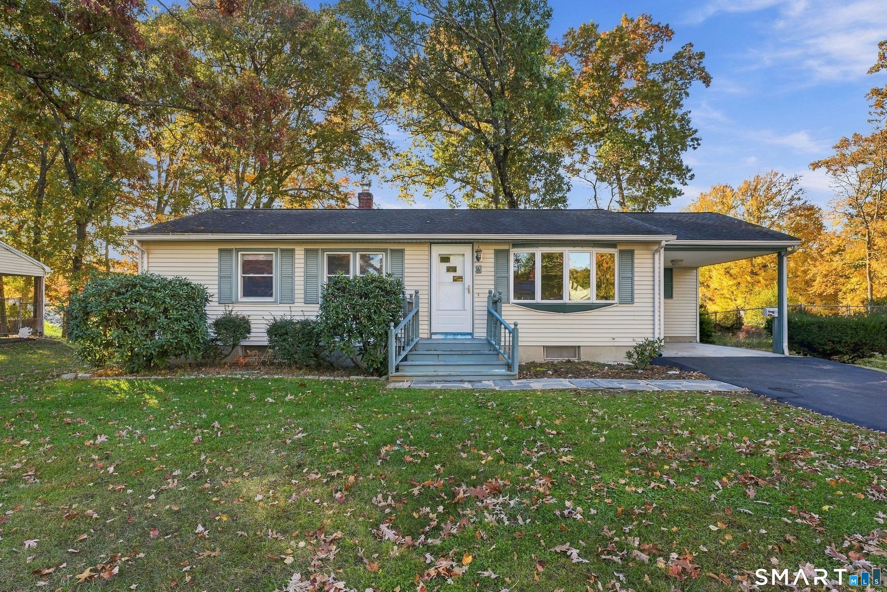 6 Fernwood Avenue Property Photo 1