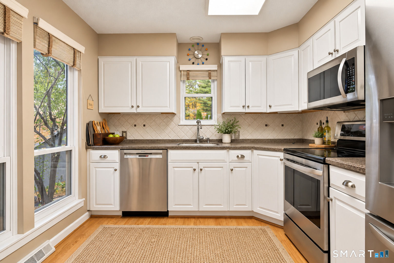 20 Conifer Lane Property Photo 8