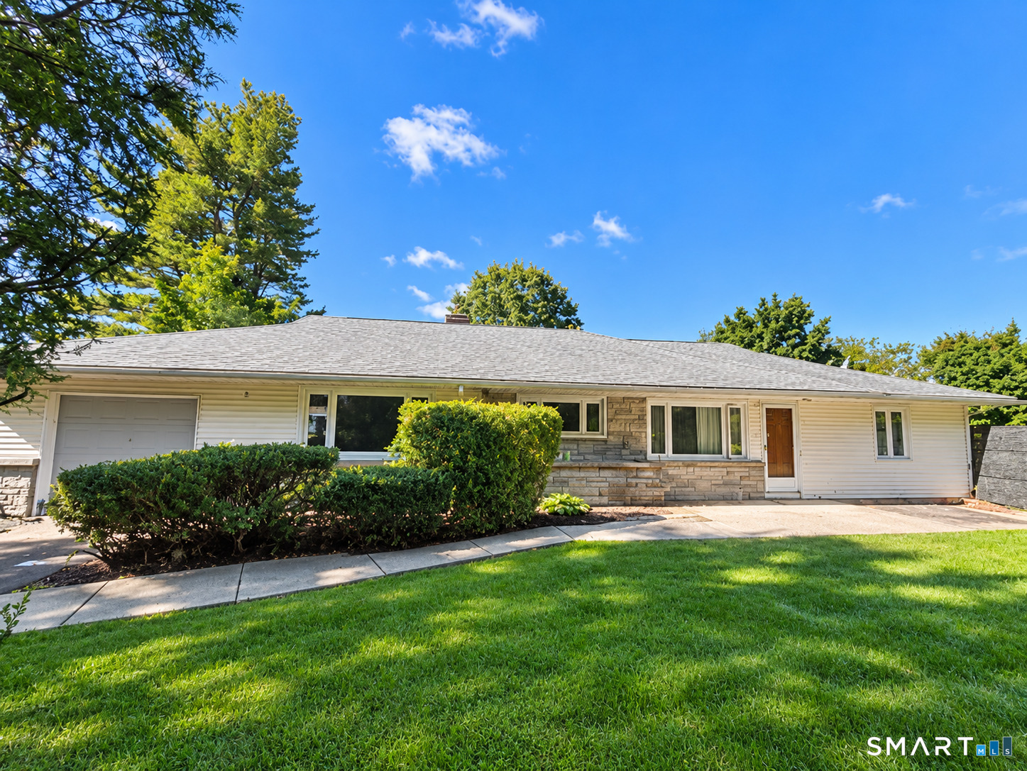 223 Lydale Place Property Photo 1