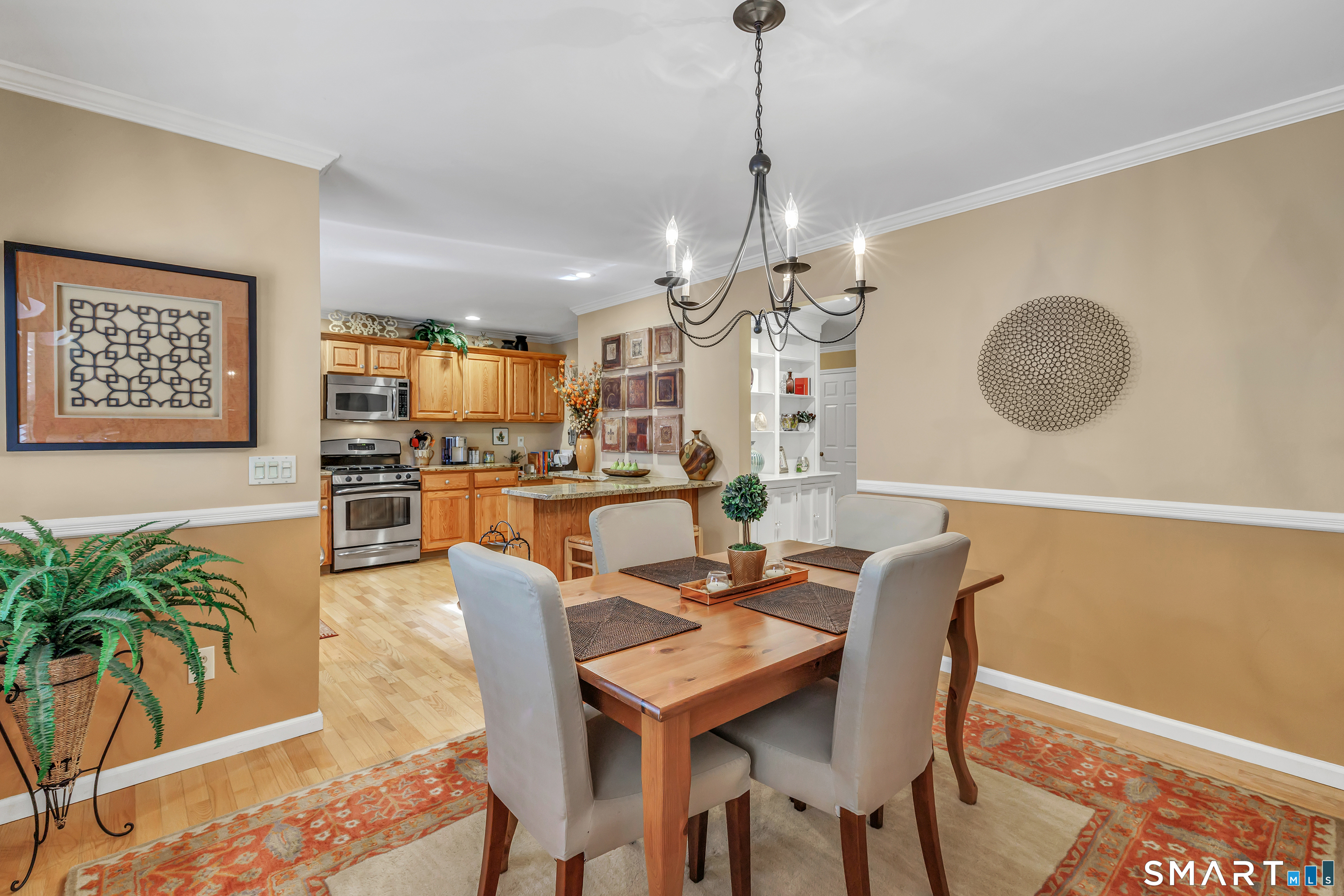 227 Mayfield 227 Drive Property Photo 8