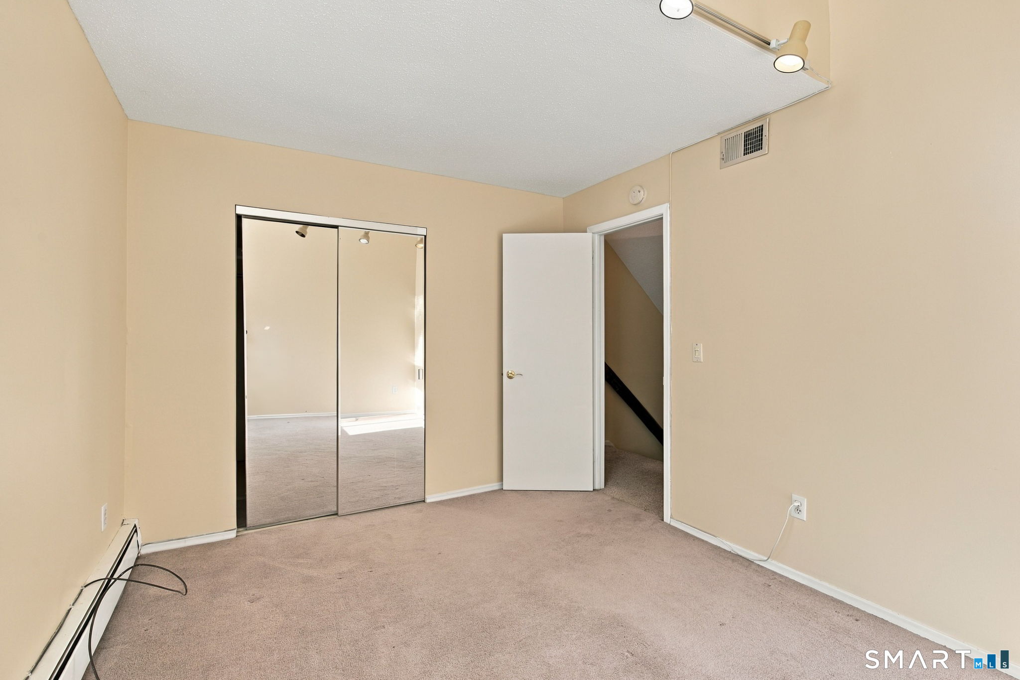 11 Talcott Forest D Road Property Photo 14