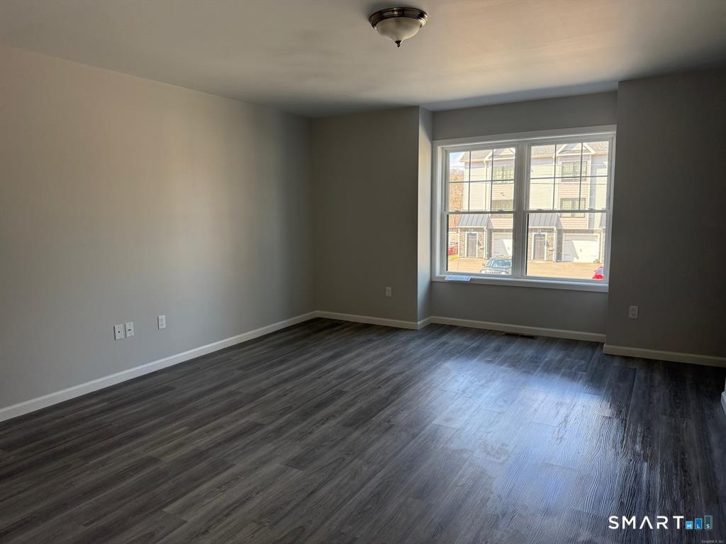 550 High 3 Street Property Photo 11