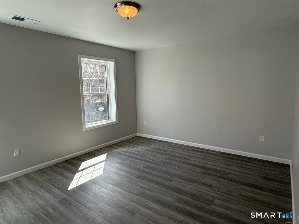 550 High 3 Street Property Photo 12